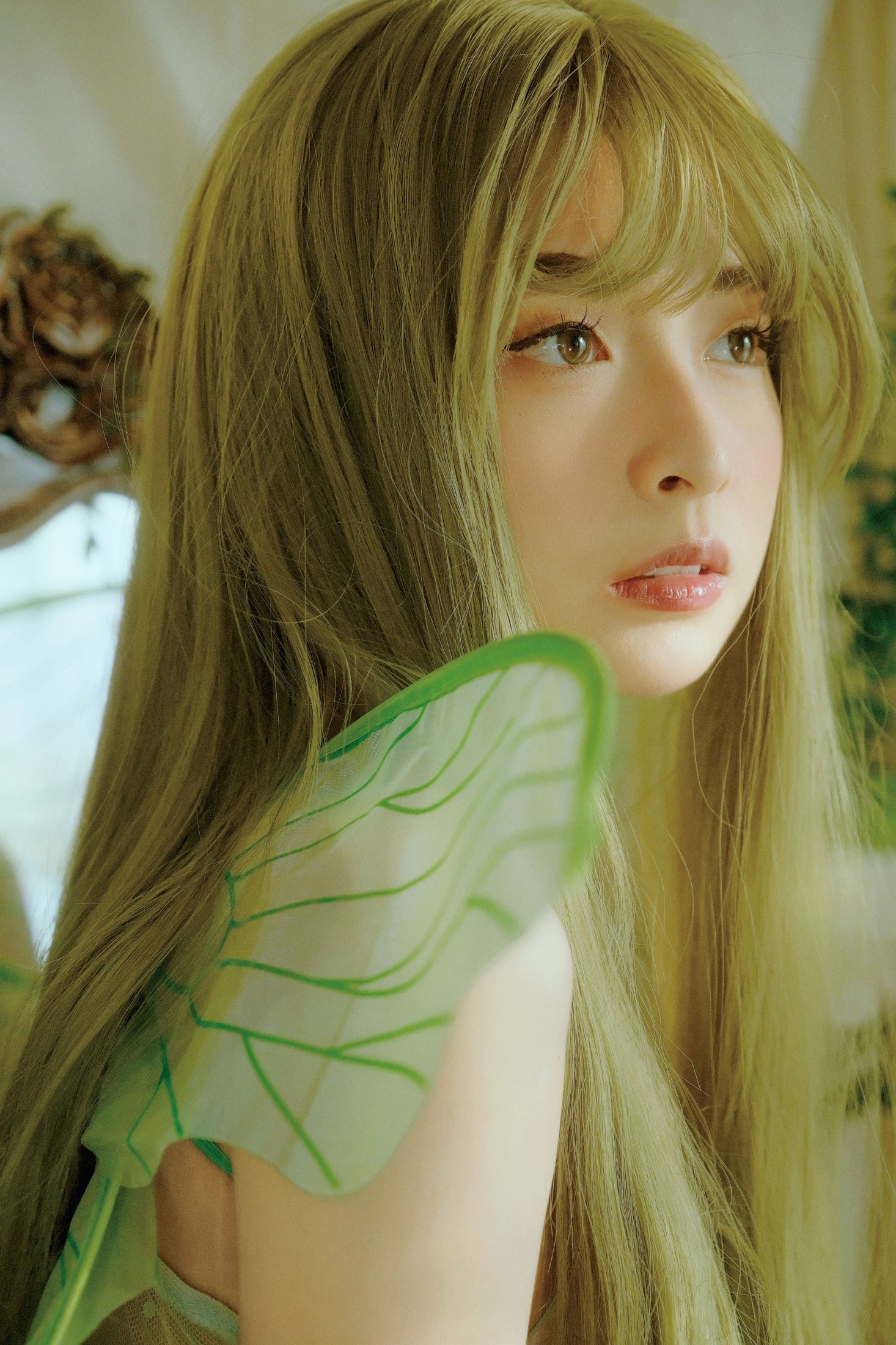 小满 – 《她是精灵》[24P]