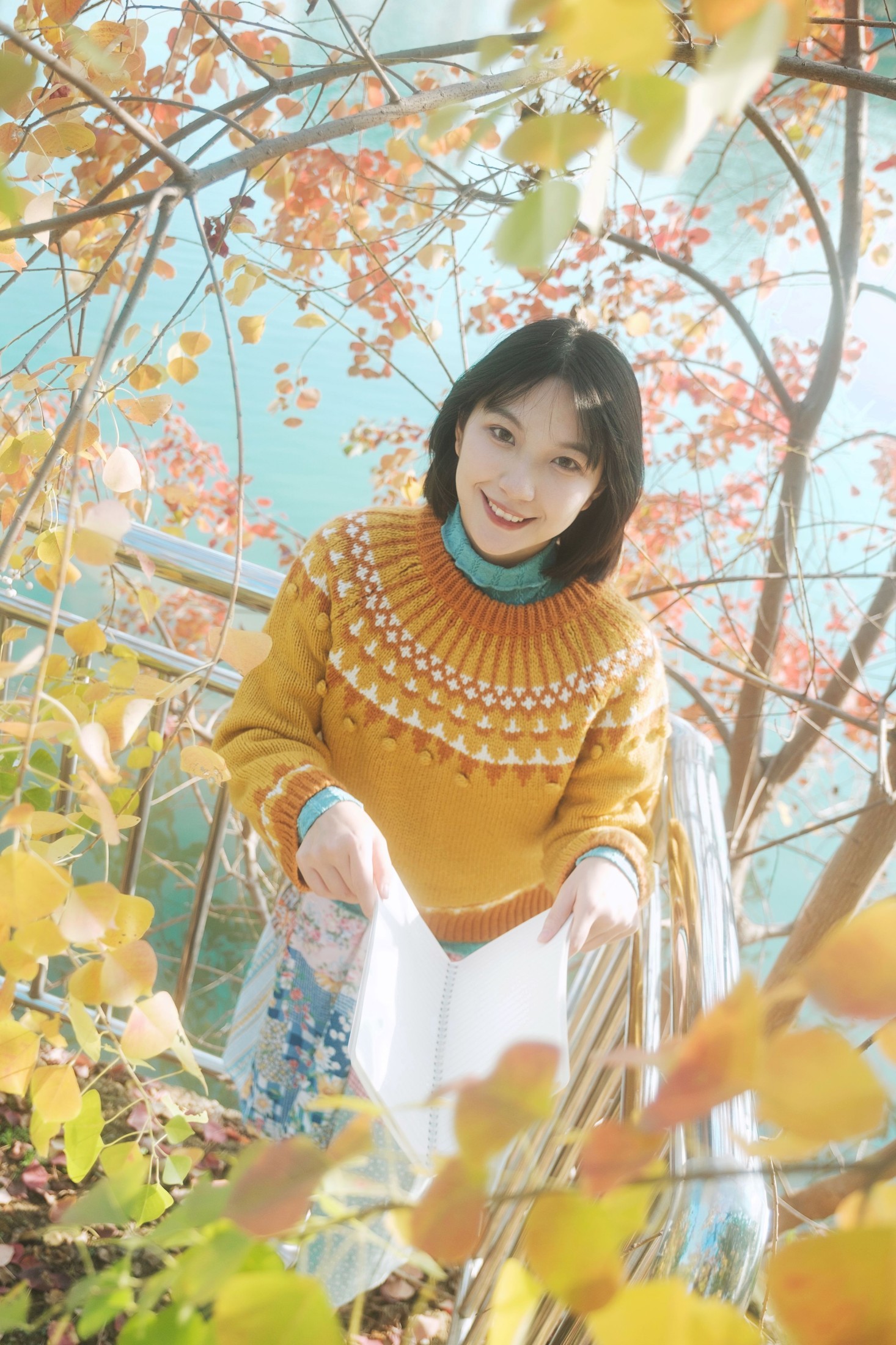 楠楠 – 《秋不语》[15P]