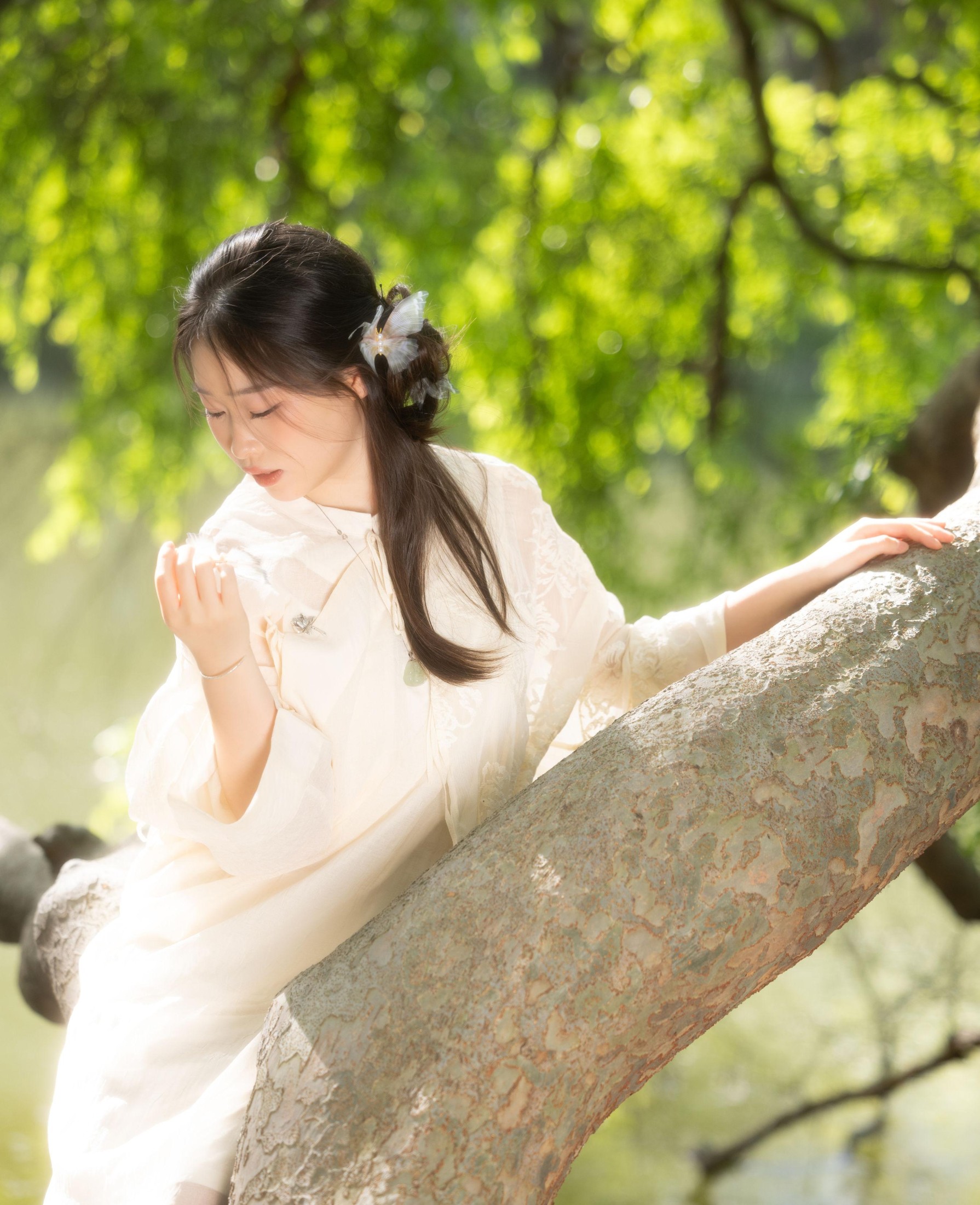 秋秋 – 《丛林精灵》[20P]