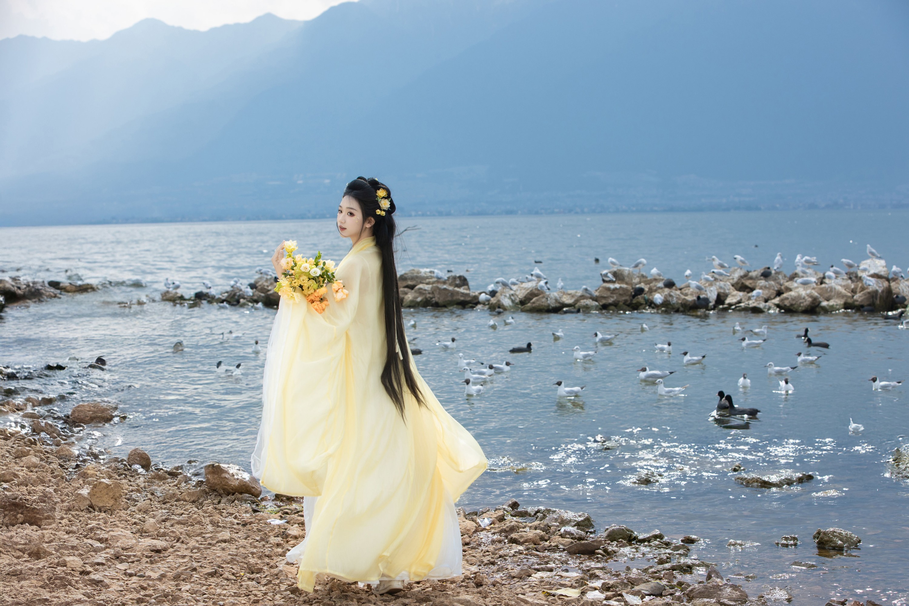 晚江亭 – 《春日》[46P]