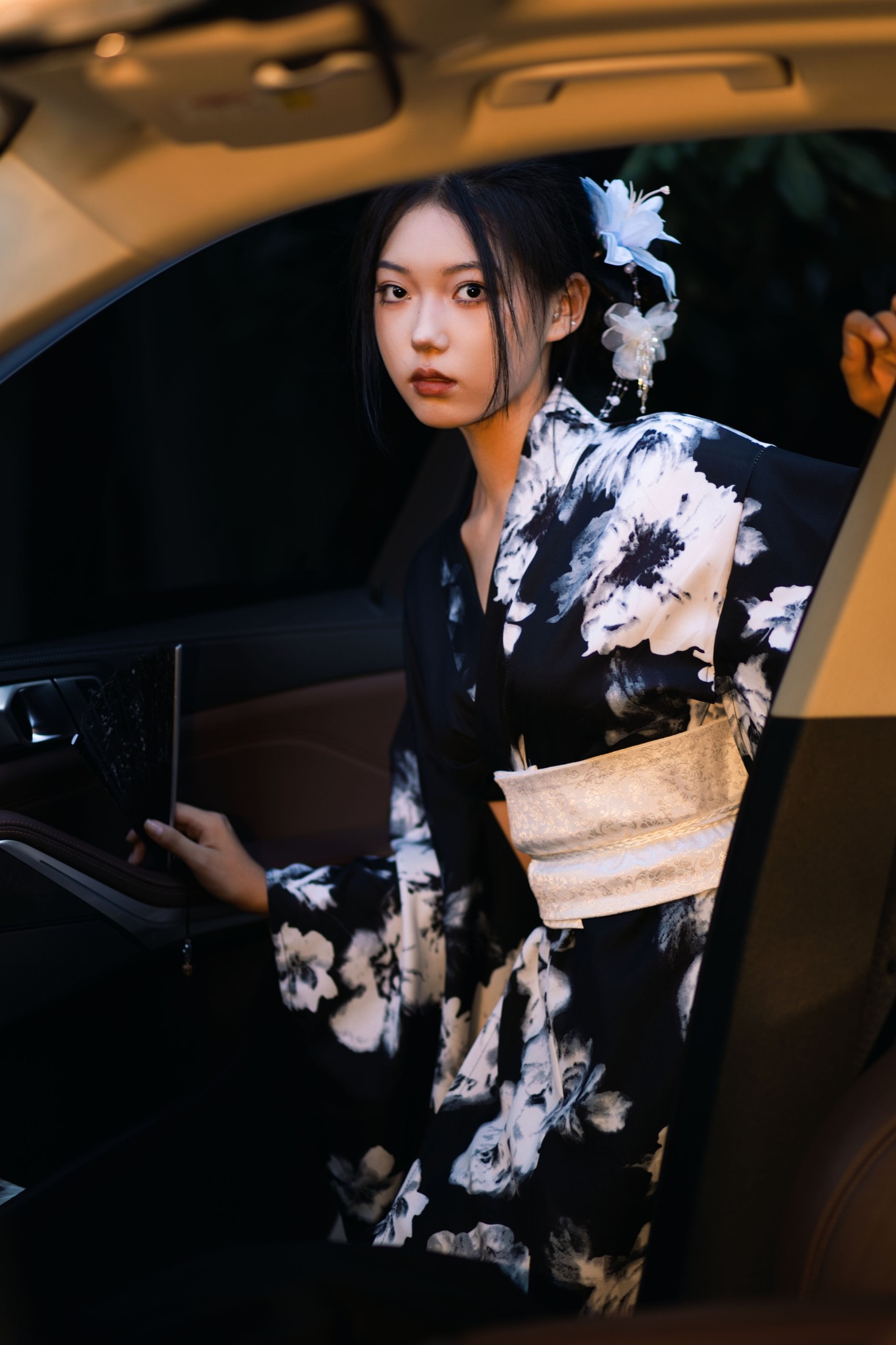 奇妙 – 《黑道千金小姐》[13P]