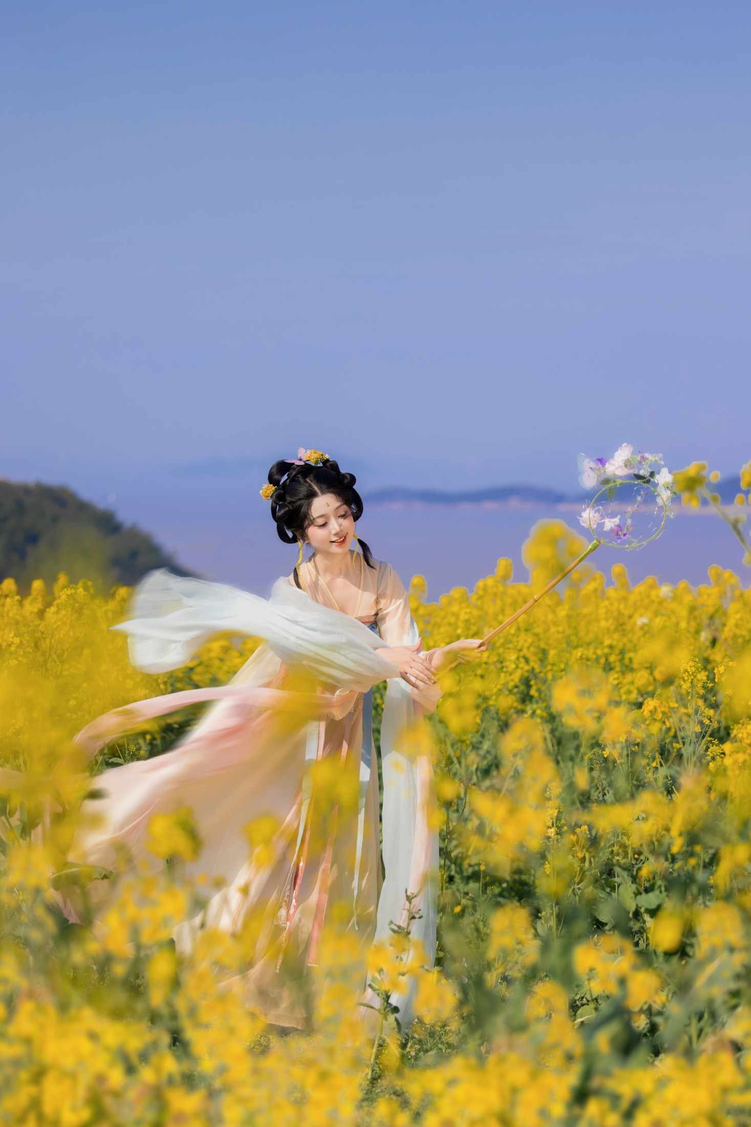 Yimi – 《油菜花与少女》[37P]