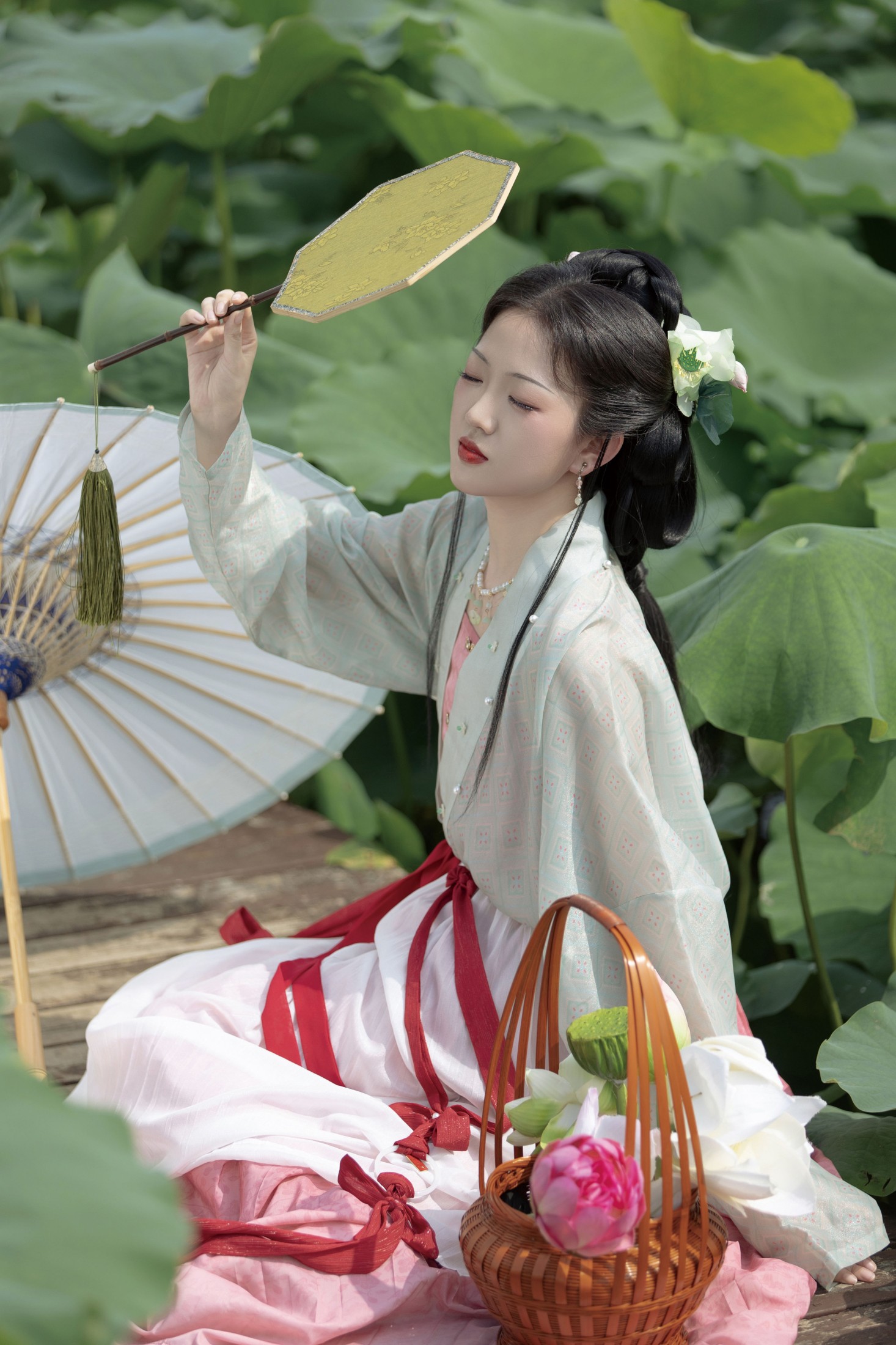 莹莹 – 《如梦令》[33P]