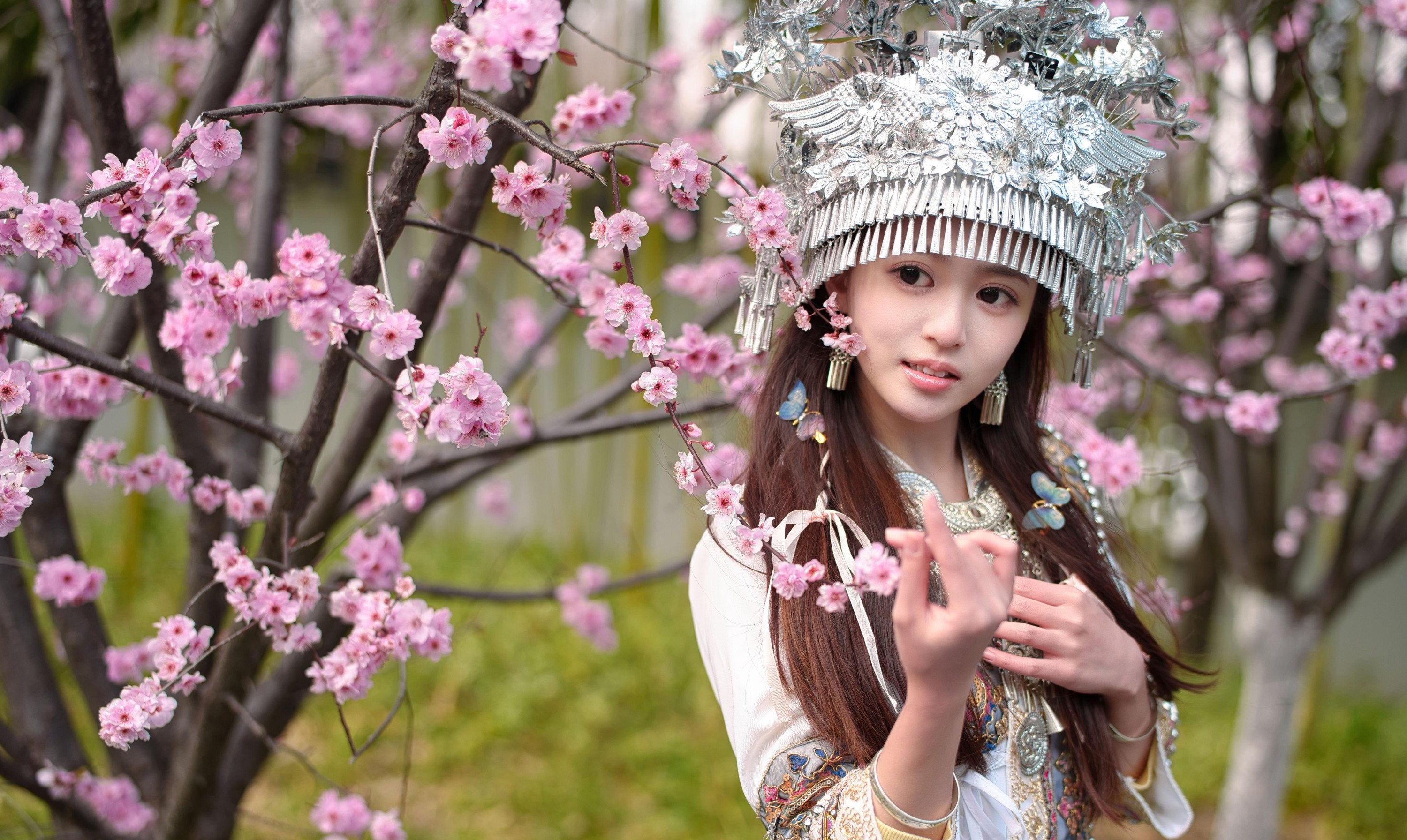 小亿 – 《苗家小可爱》[60P] 插图2