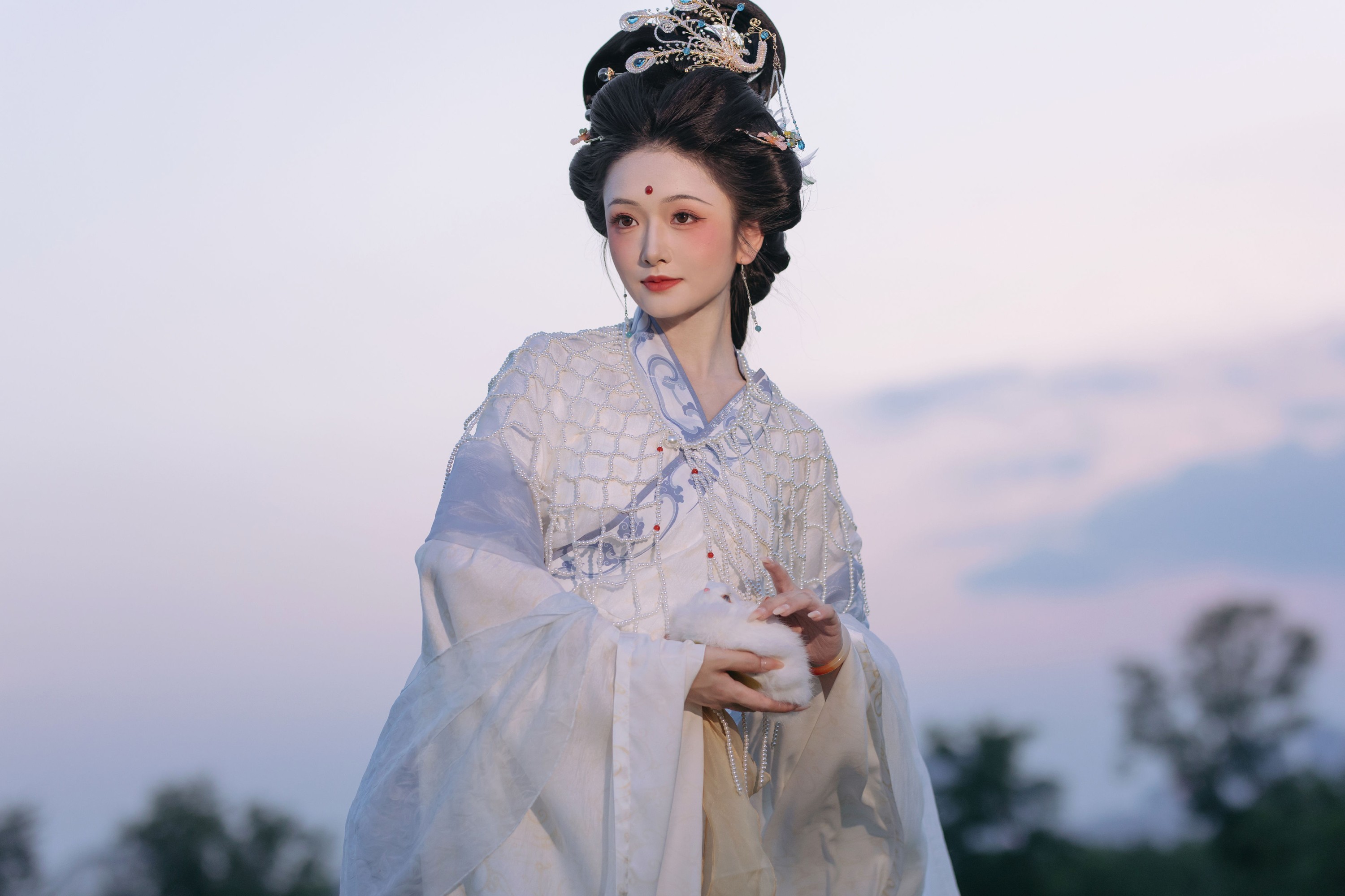 赤嫣在这里 – 《嫦娥奔月》[19P]