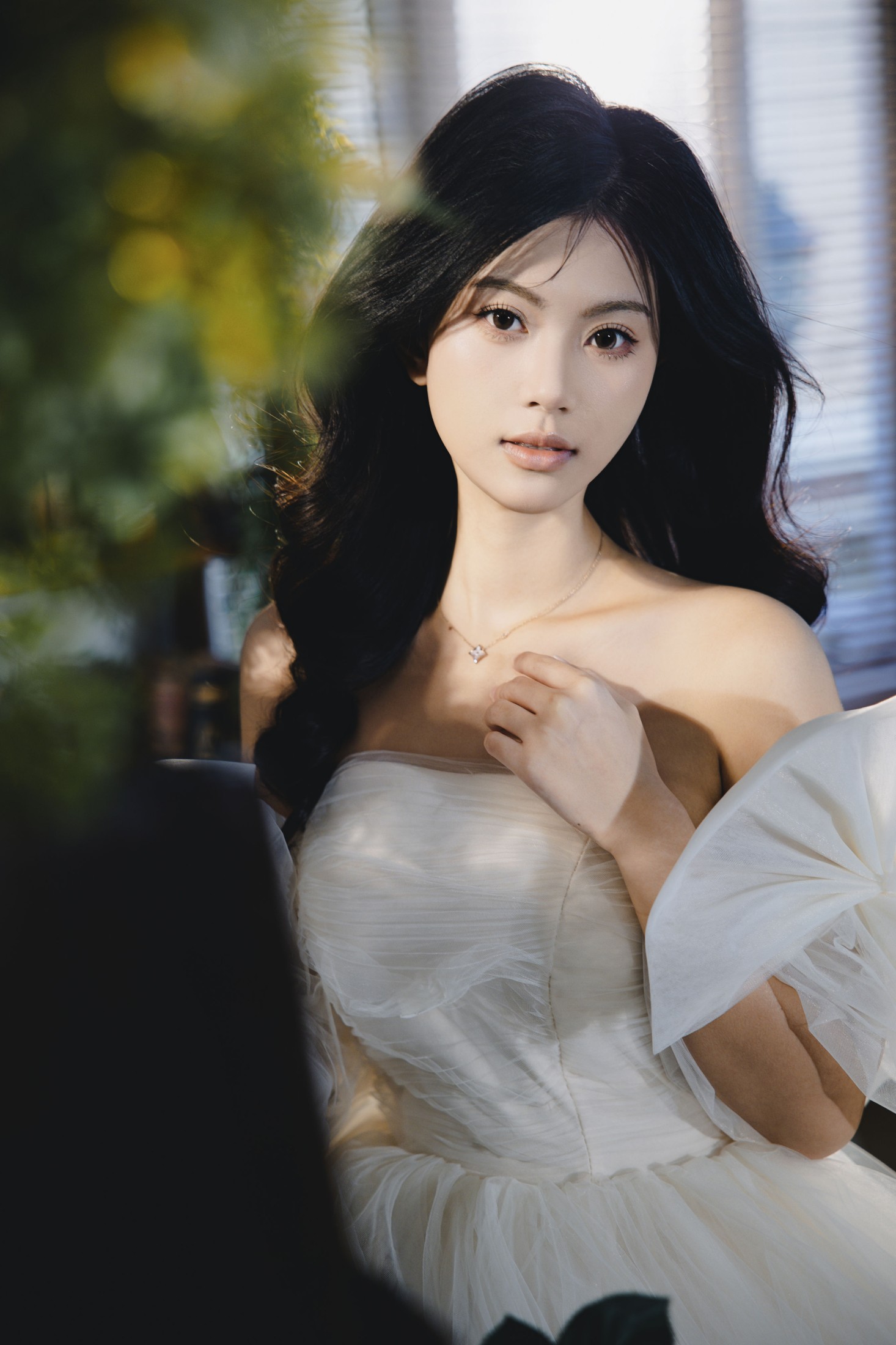 单单 – 《弹奏钢琴的少女》[13P]