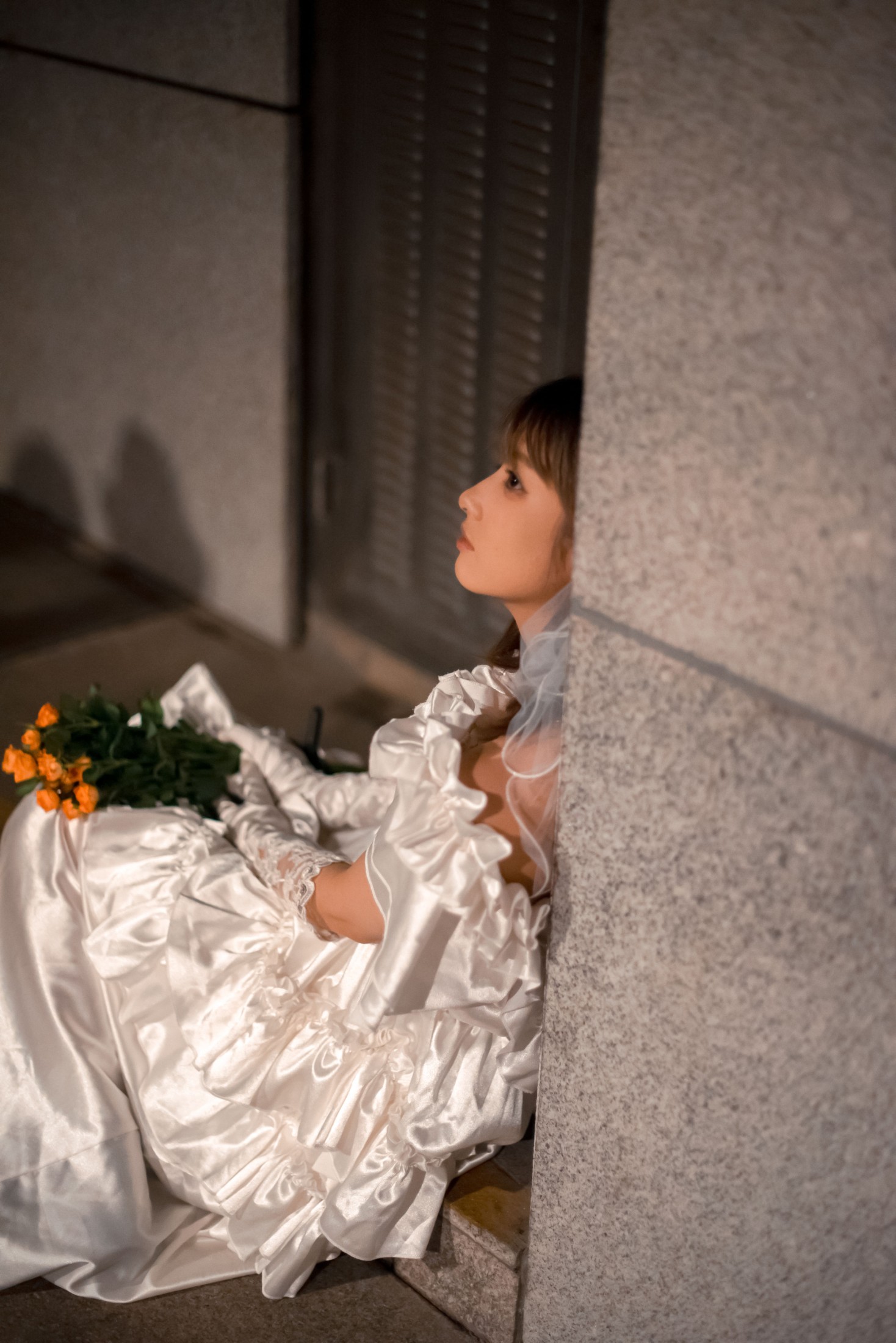 苏苏 – 《婚纱背后》[18P]