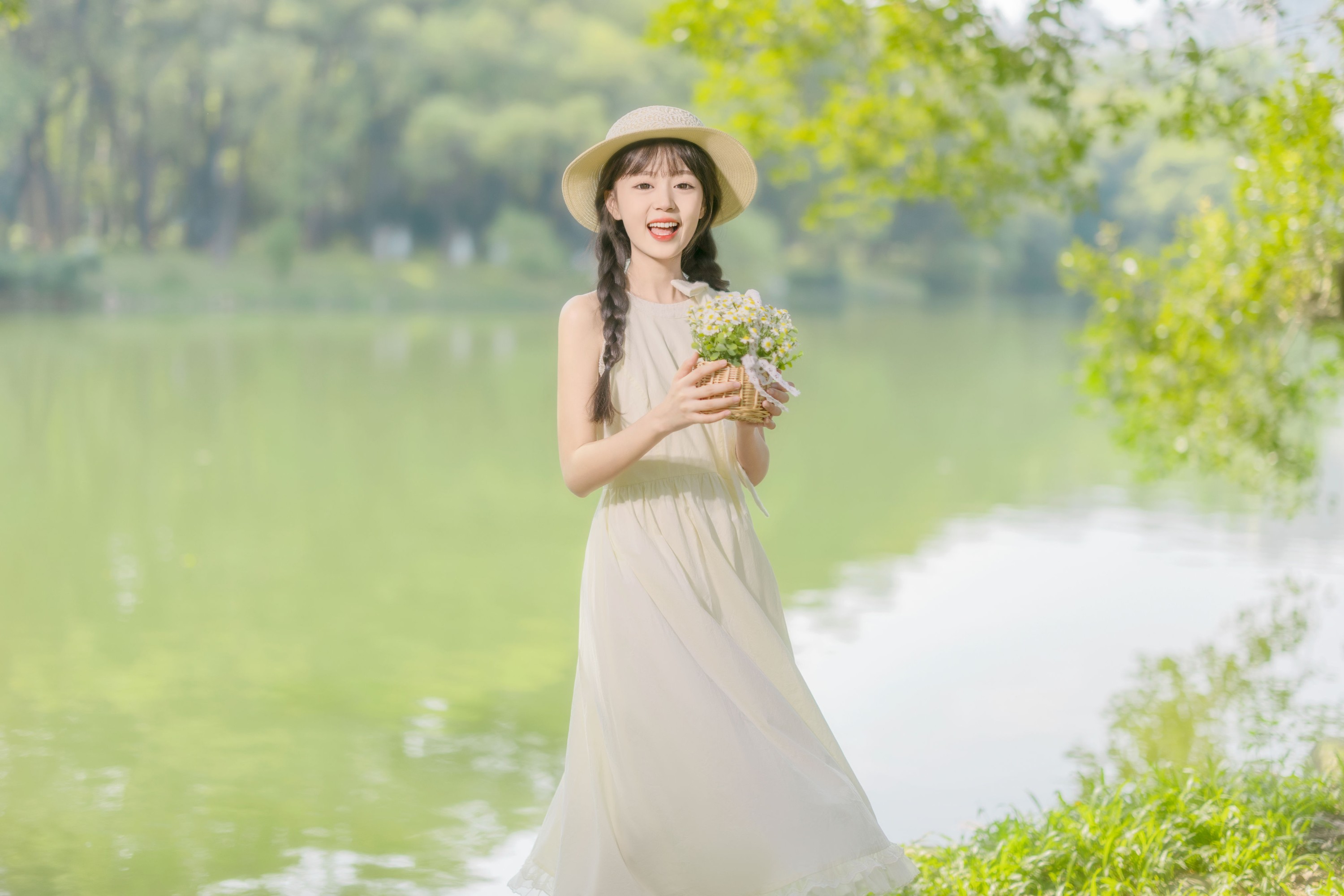 美美晓鱼 – 《清新湖畔》[16P]