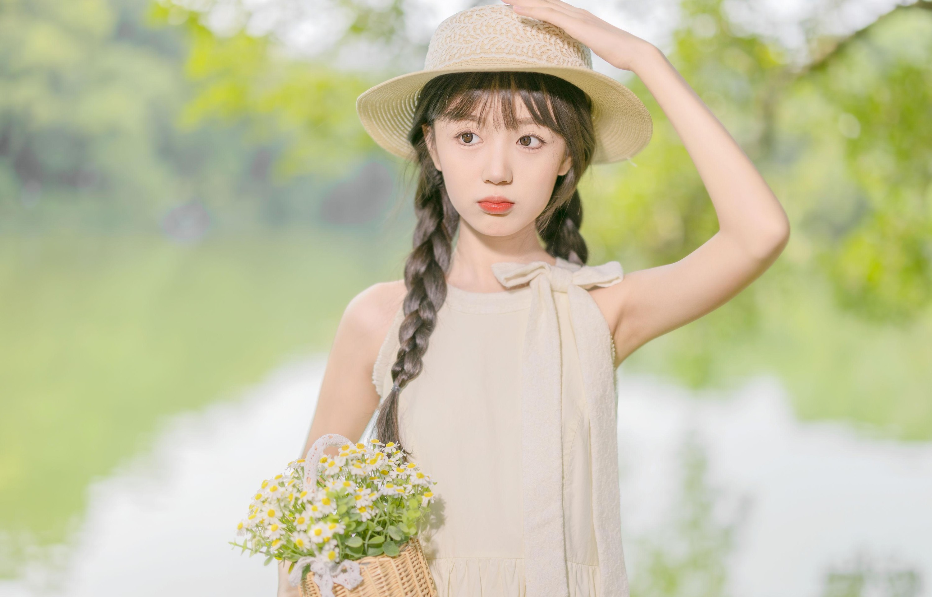 美美晓鱼 – 《清新湖畔》[16P]