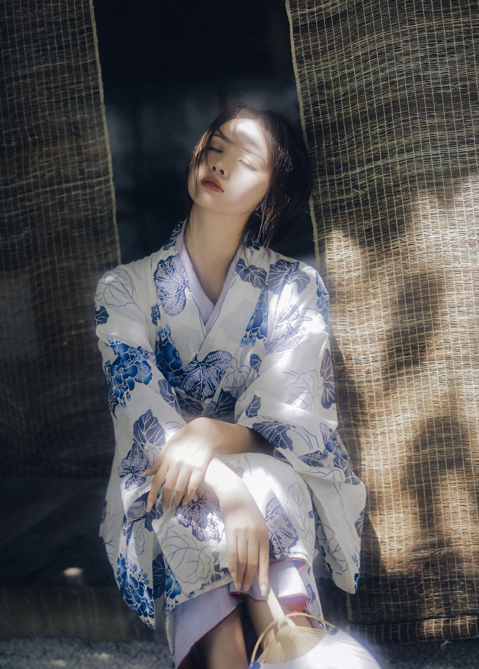 小吴 – 《她似清泉》[26P]