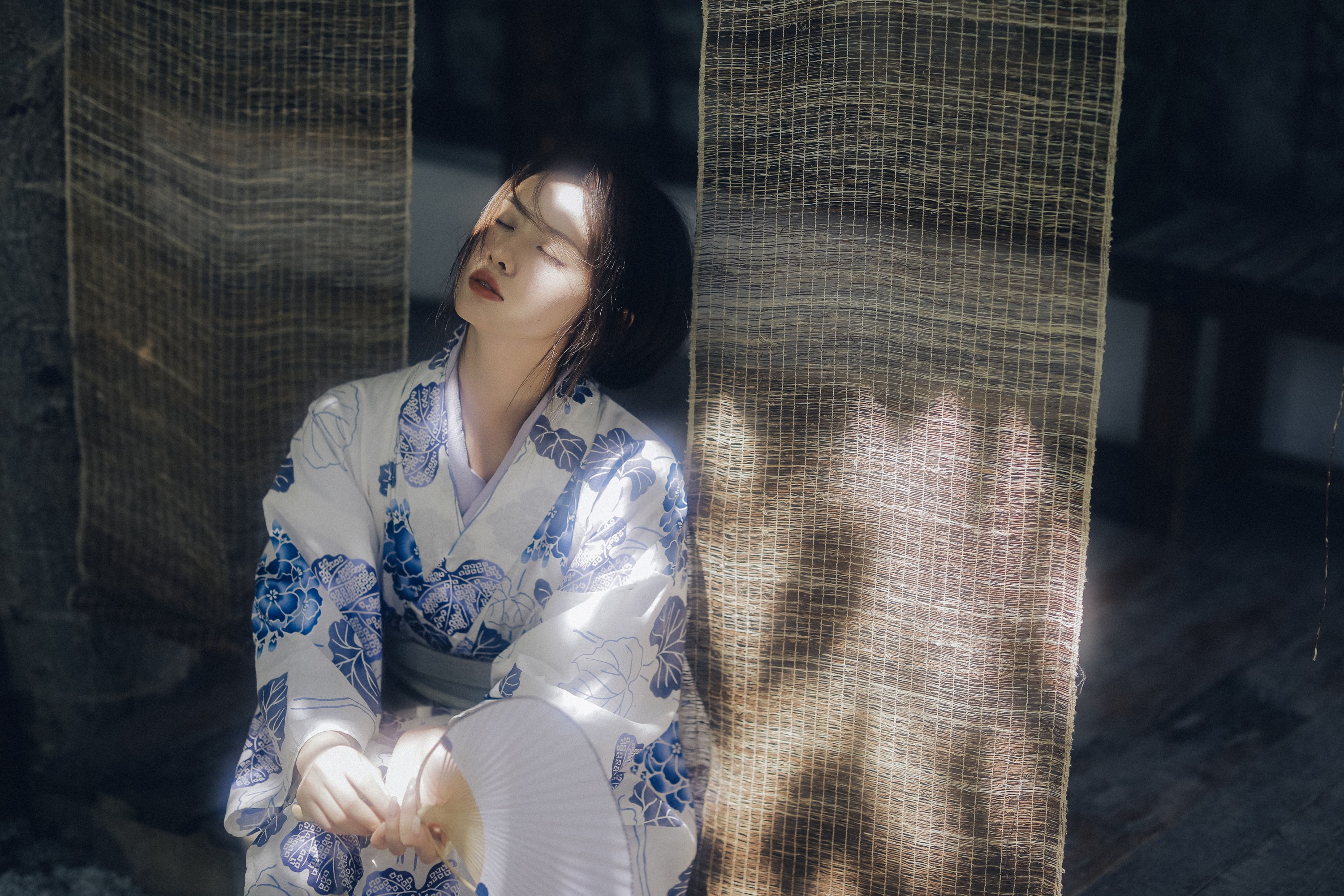 小吴 – 《她似清泉》[26P]