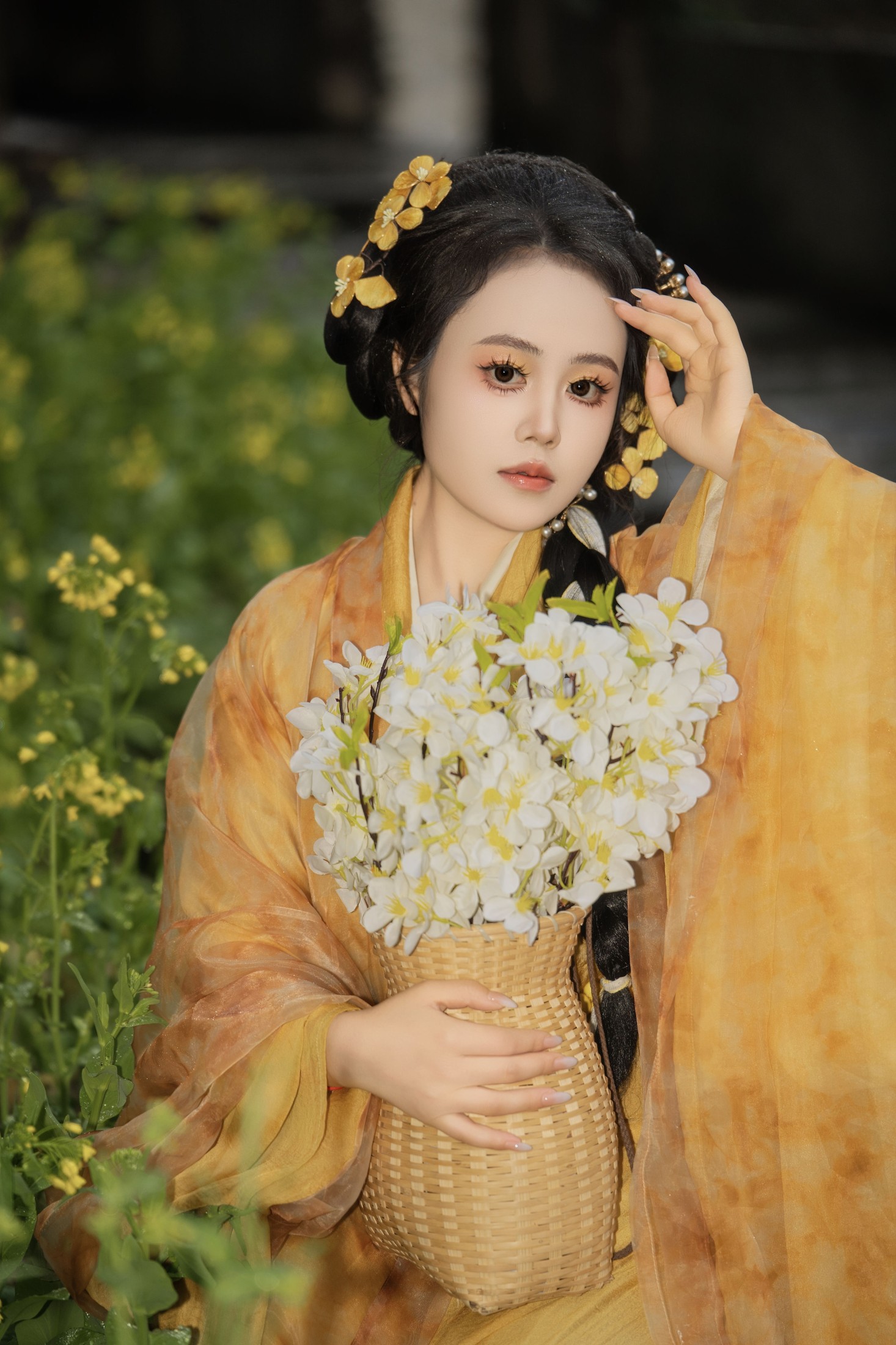 周凤琴 – 《秋雨》[24P]