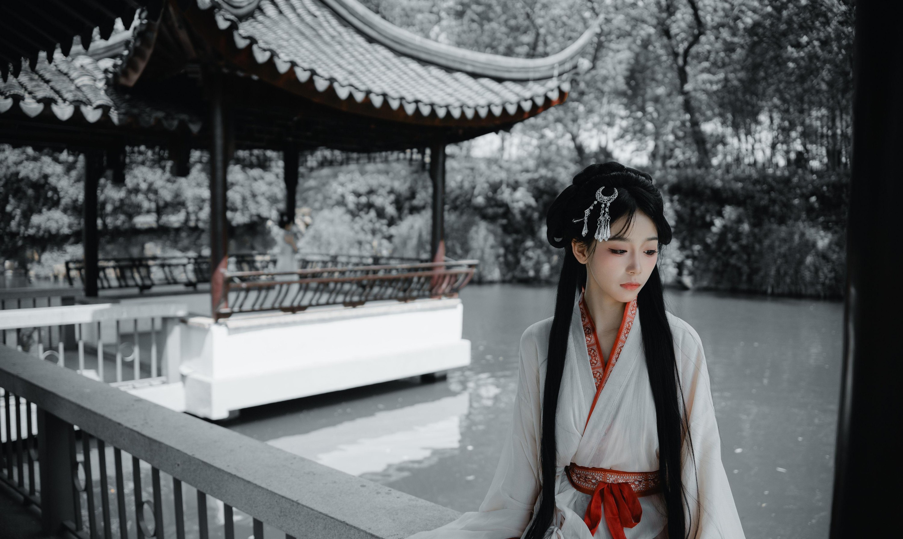 小熊 – 《千年的风-战国袍》[37P]