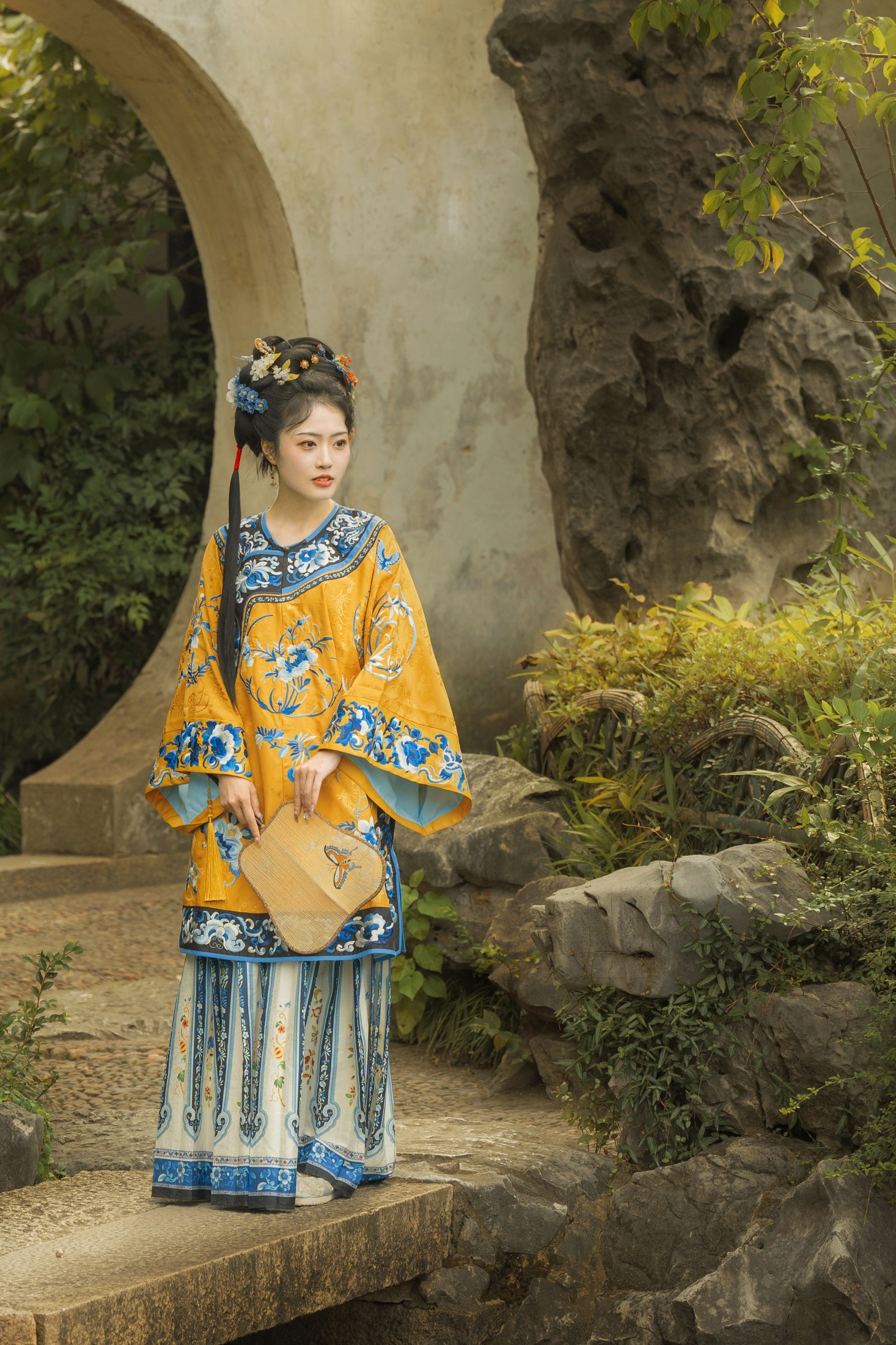 遥七不卖鸡毛菜 曦月云 – 《她和她的故事》[13P]