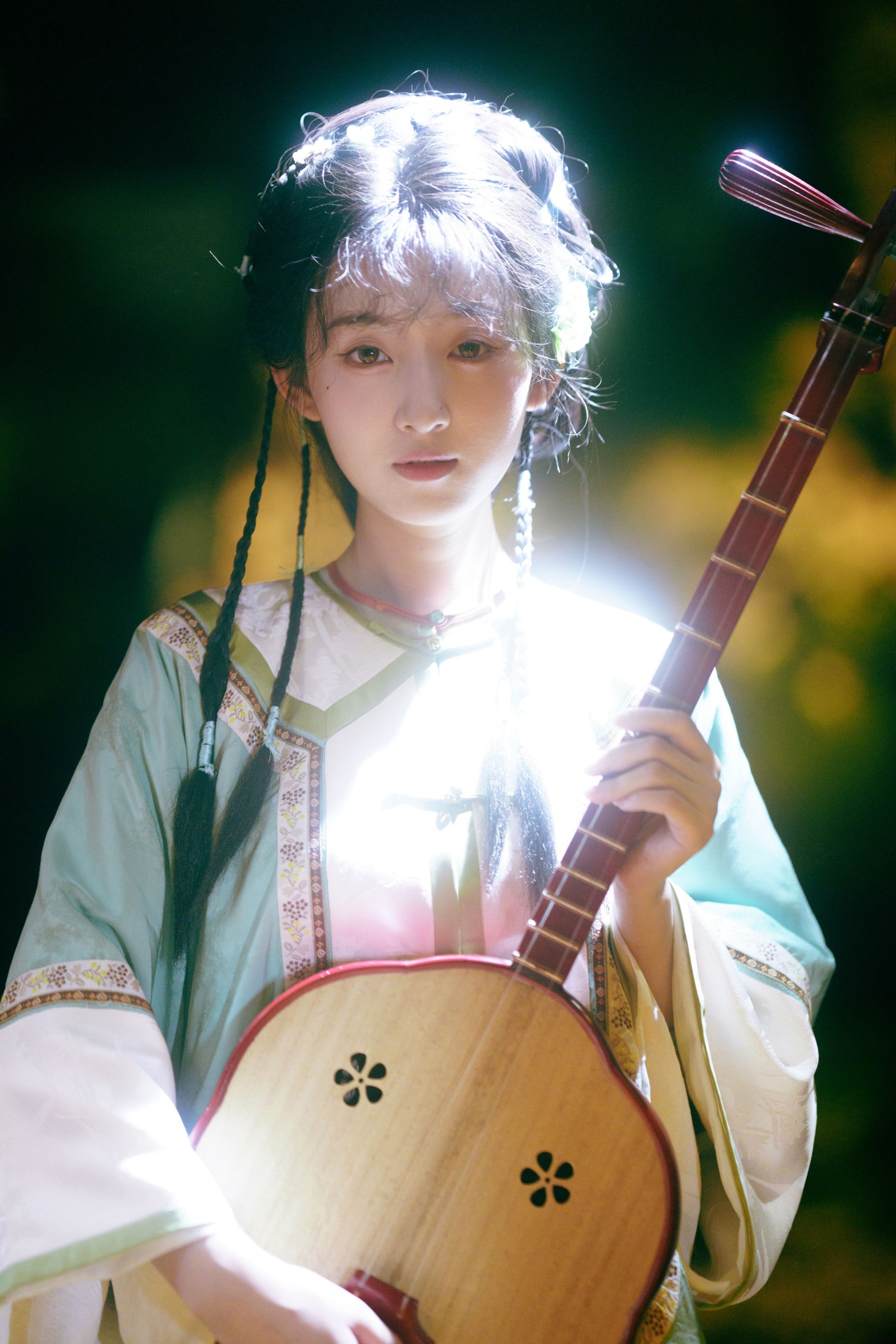 一只梳子君 – 《误入眉眼，可叹惊鸿》[13P]