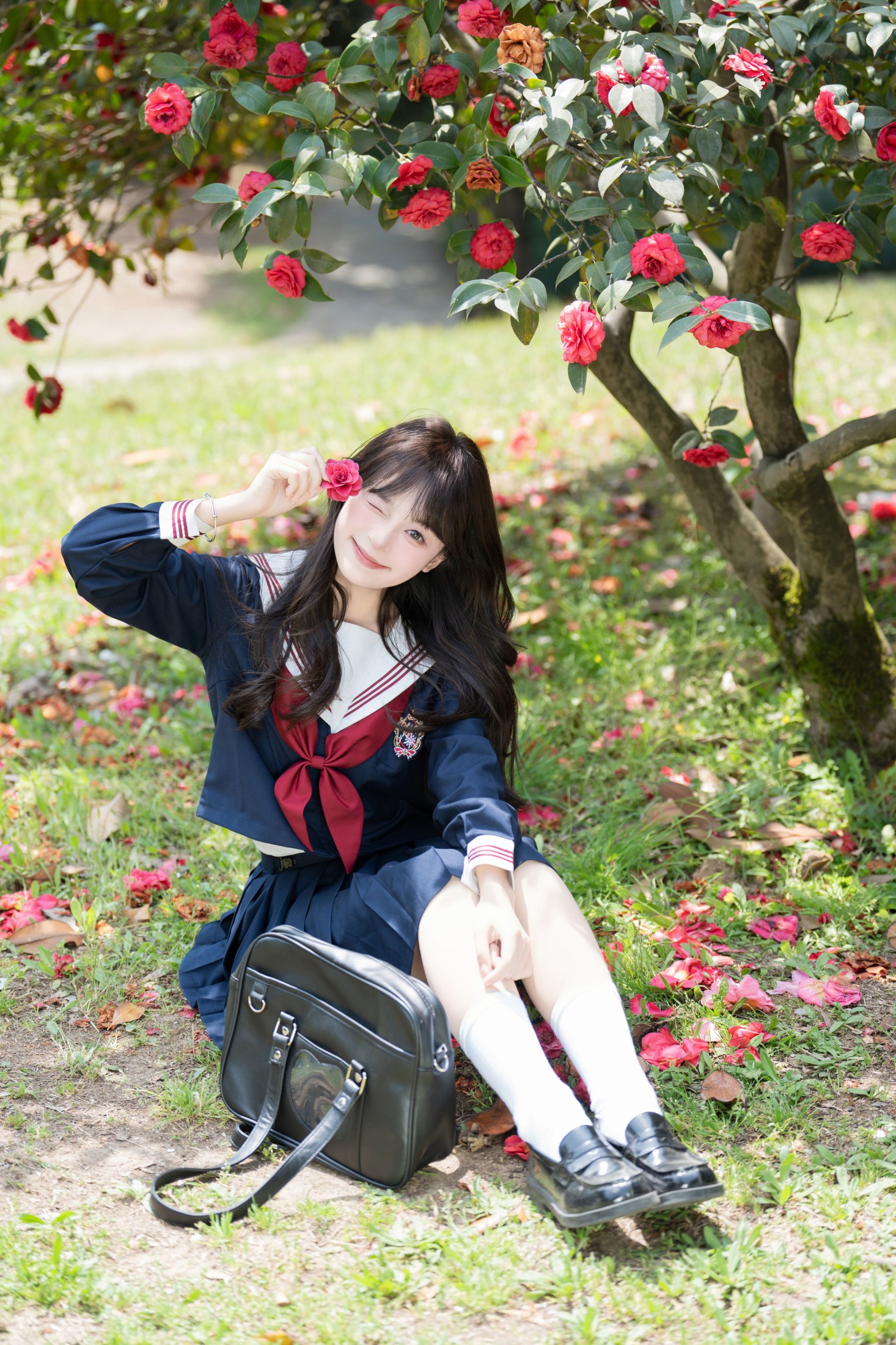 夏芋小年 – 《山茶花的花语是》[25P]