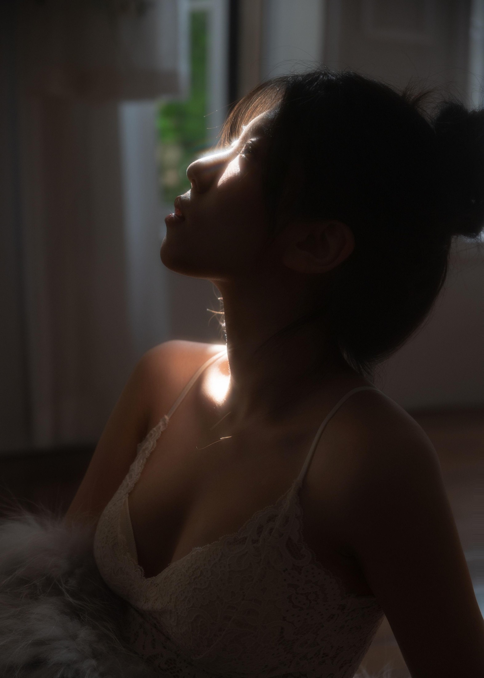 乐乐 – 《冬日》[13P]