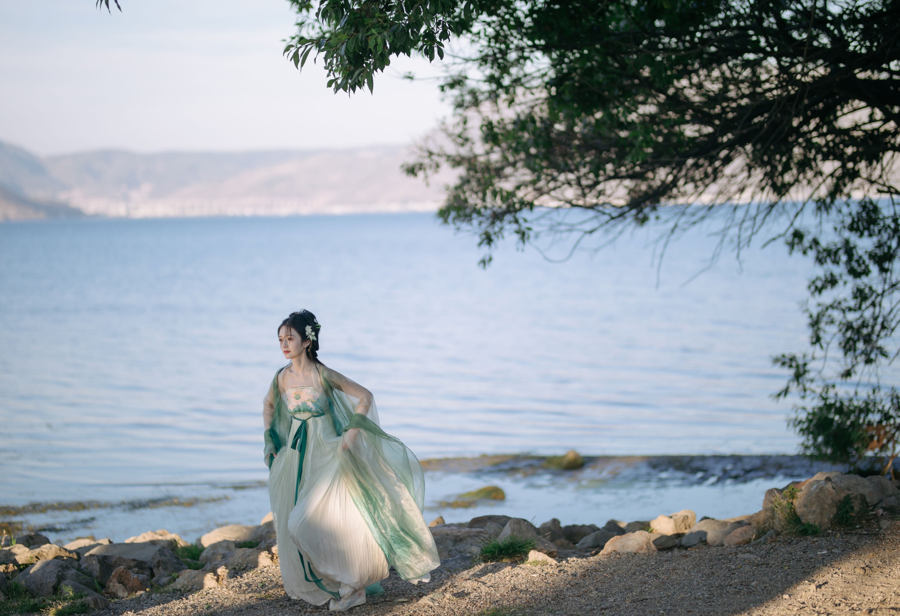 赤嫣在这里 – 《小青鸟》[19P] 插图3