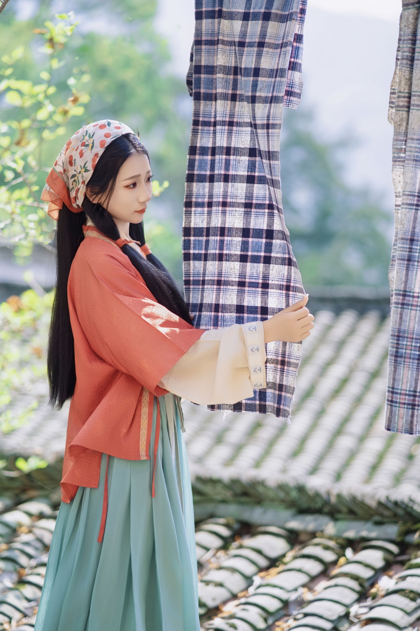 高雨琴 – 《淘气的小女娘》[13P]