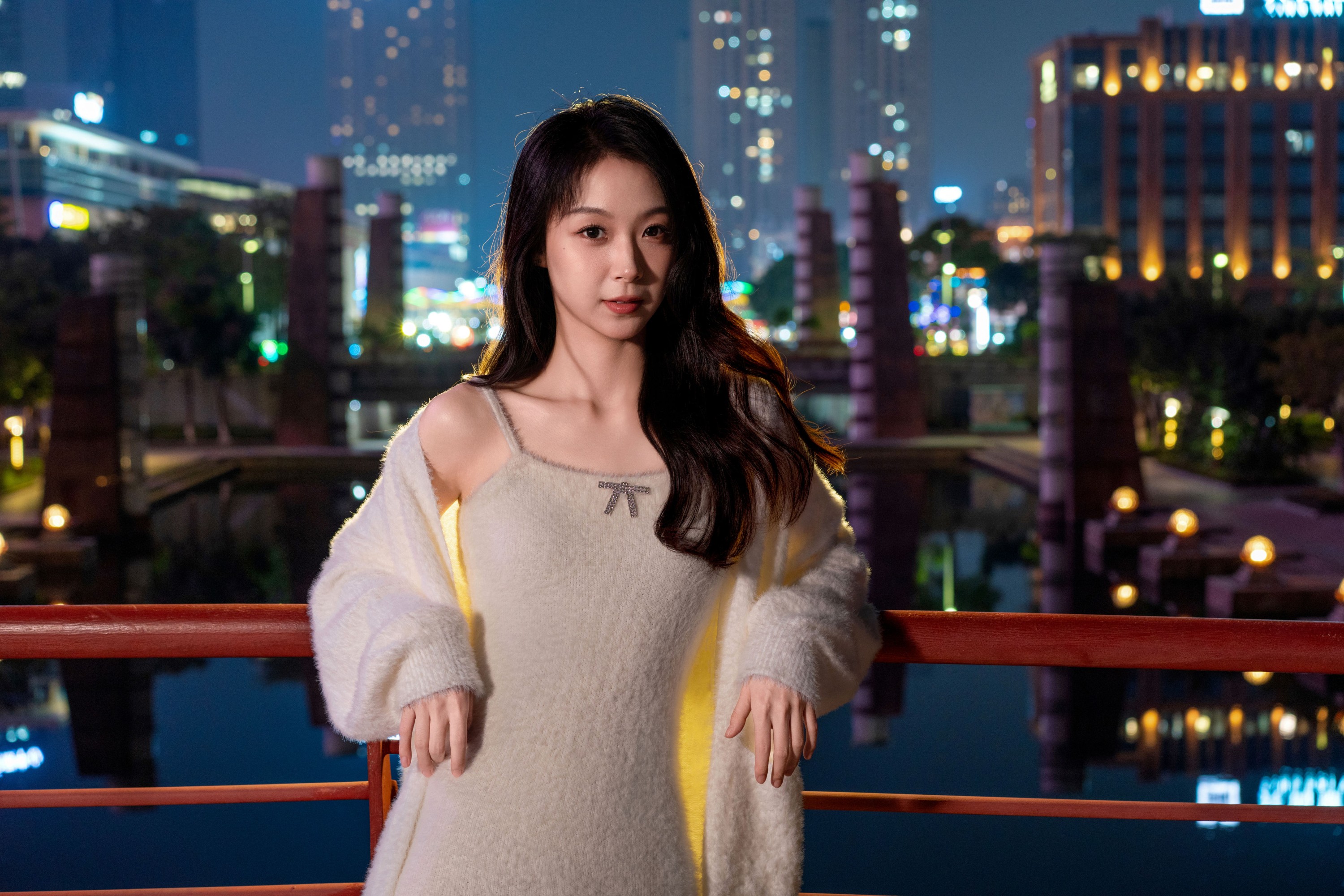 杜鹃 – 《夜深之邻家少女》[19P]