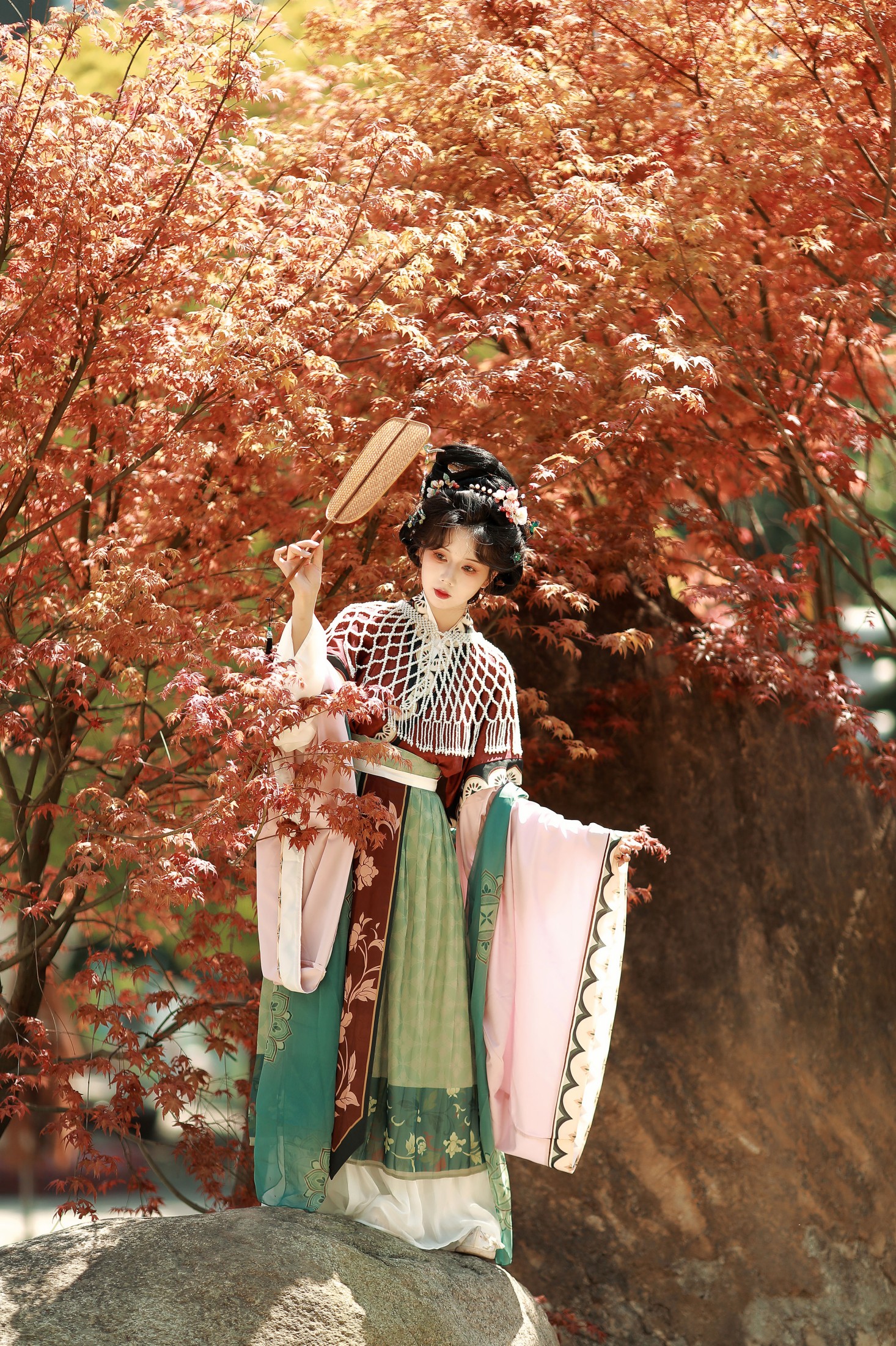 是三七呀 – 《枫叶仕女图》[15P] 插图5