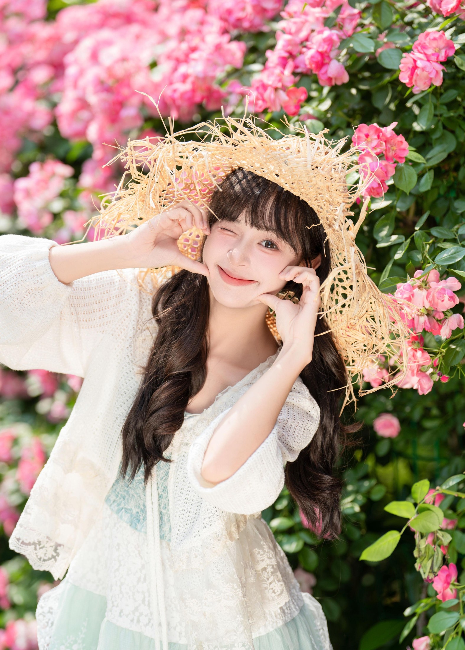 夏芋小年 – 《五月的蔷薇》[35P]