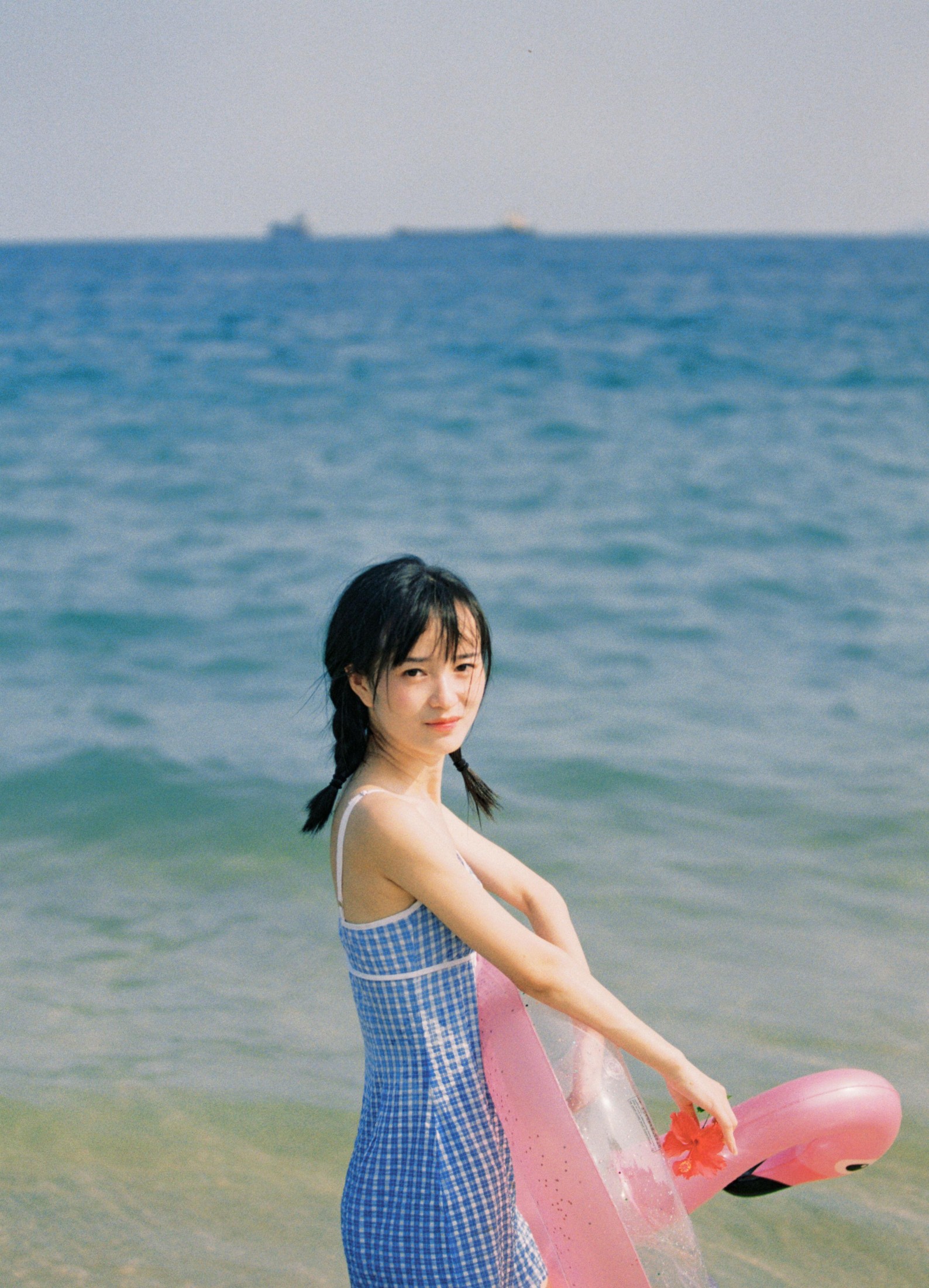 十月 – 《一起去海边游泳吧》[19P]