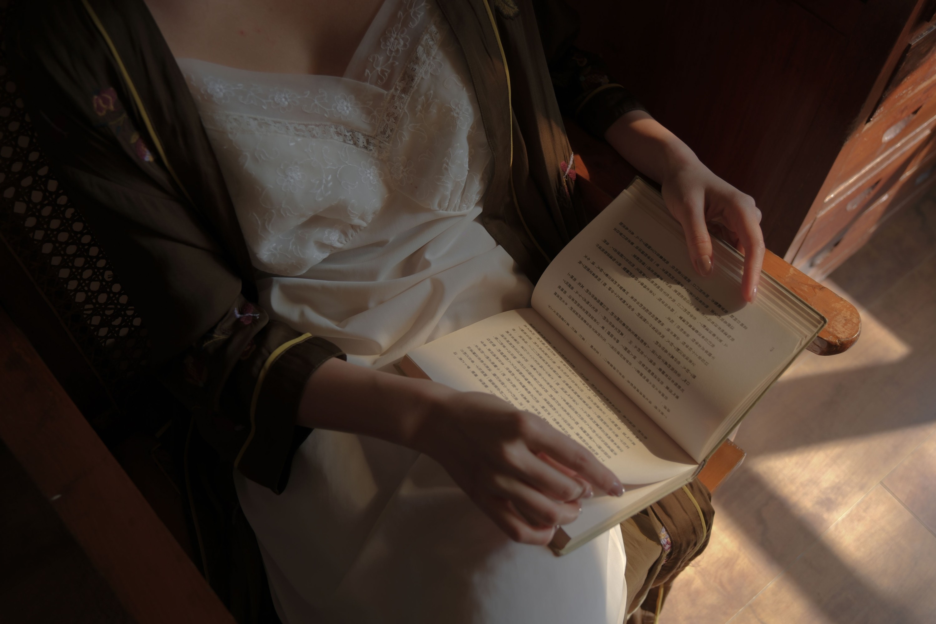 梧姮 – 《静隅》[21P]