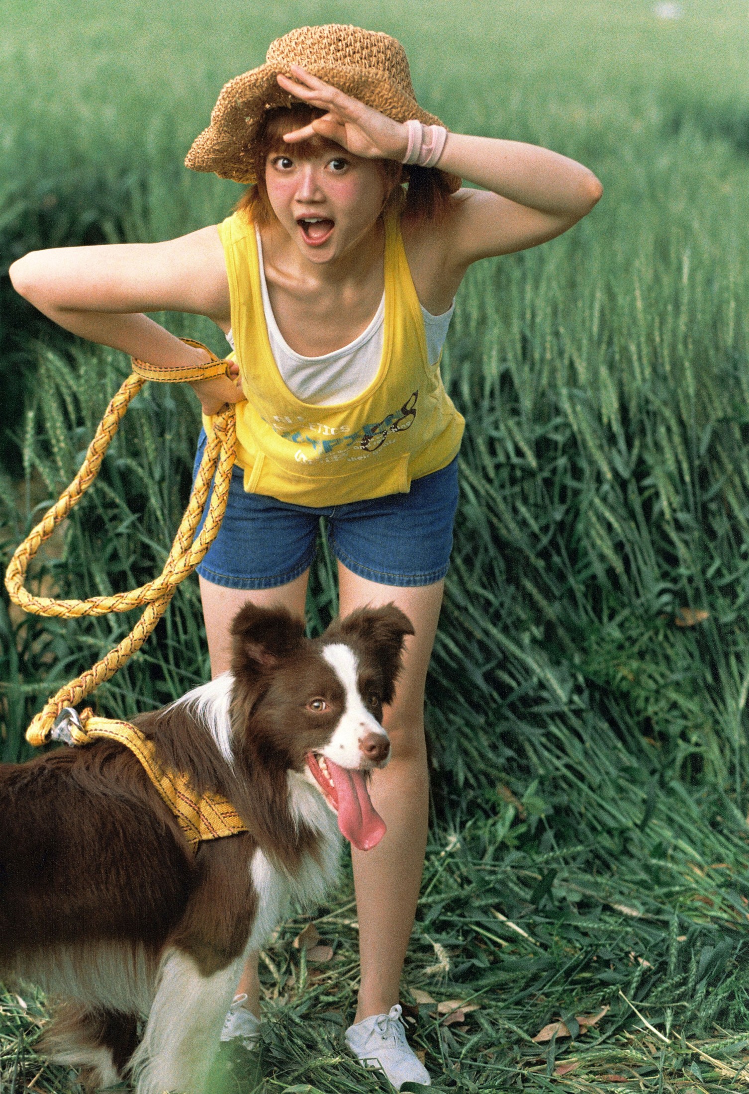 俊熙眼子 – 《麦田，少女，和狗》[17P]