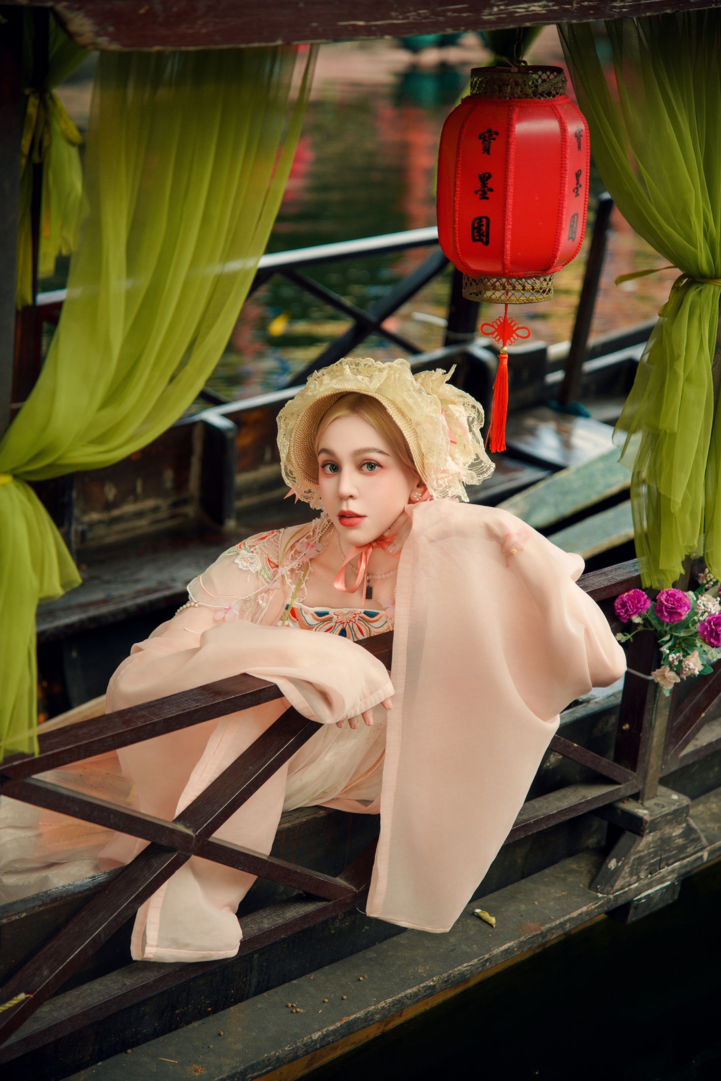 茱莉亚 – 《异域风情，俄罗斯小美女》[19P]