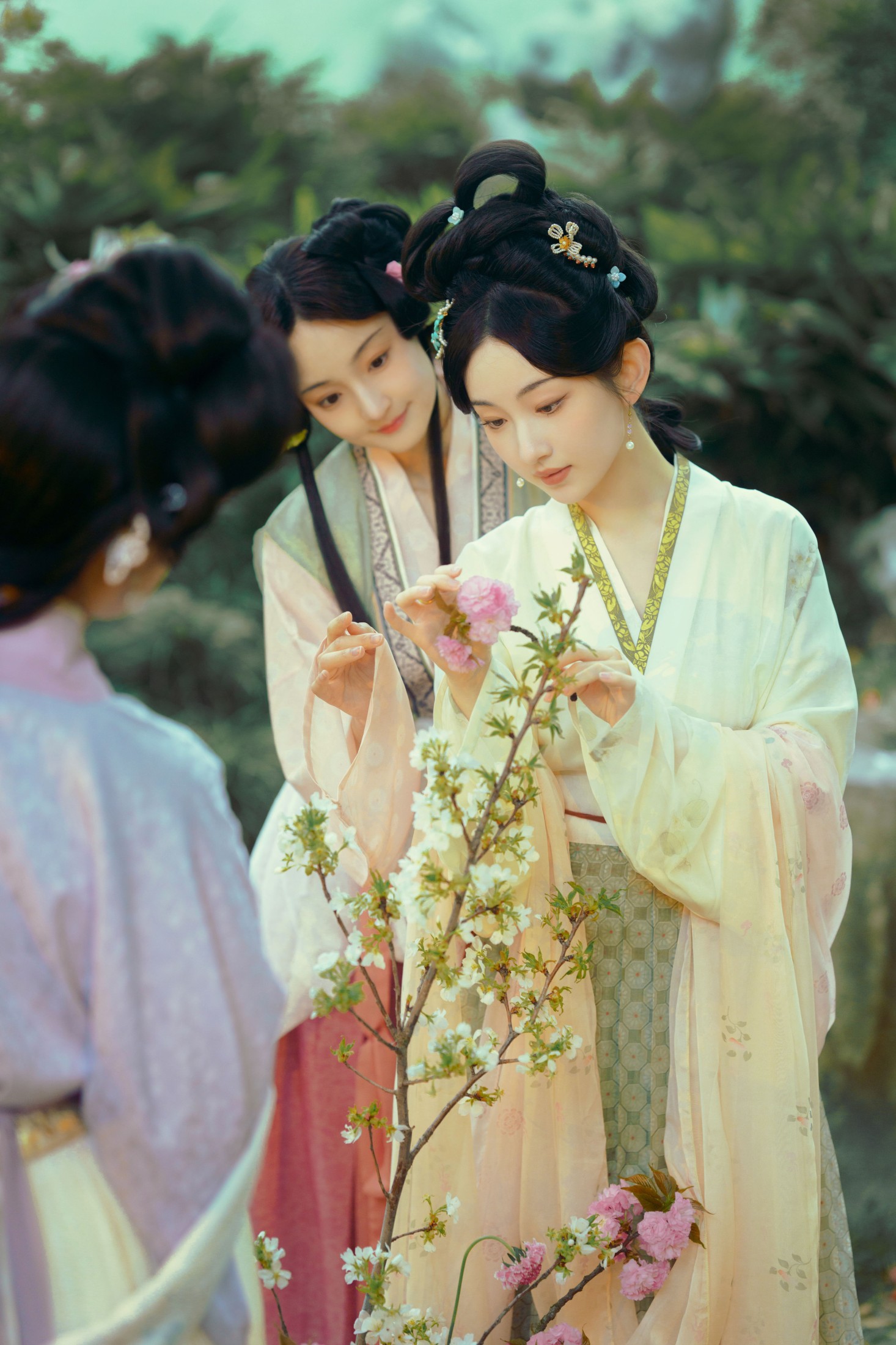 鱼尾酱 洺钰 九九睡不醒. – 《卖花担上》[29P]