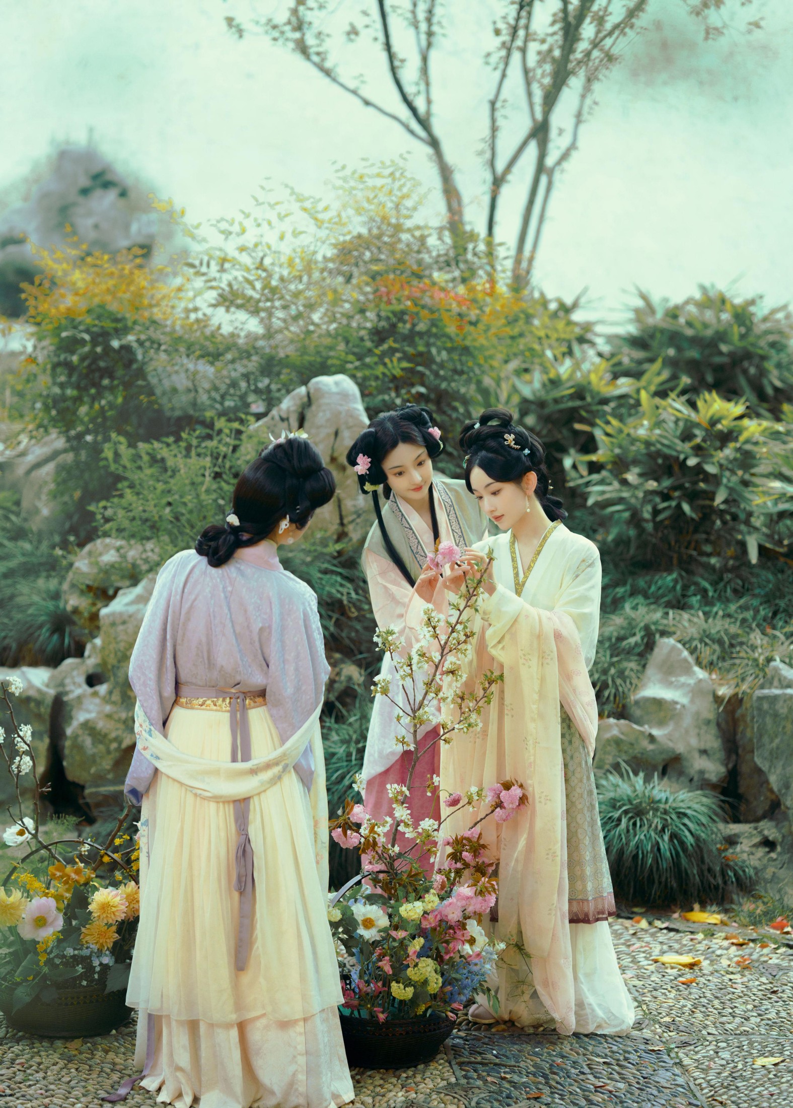 鱼尾酱 洺钰 九九睡不醒. – 《卖花担上》[29P]