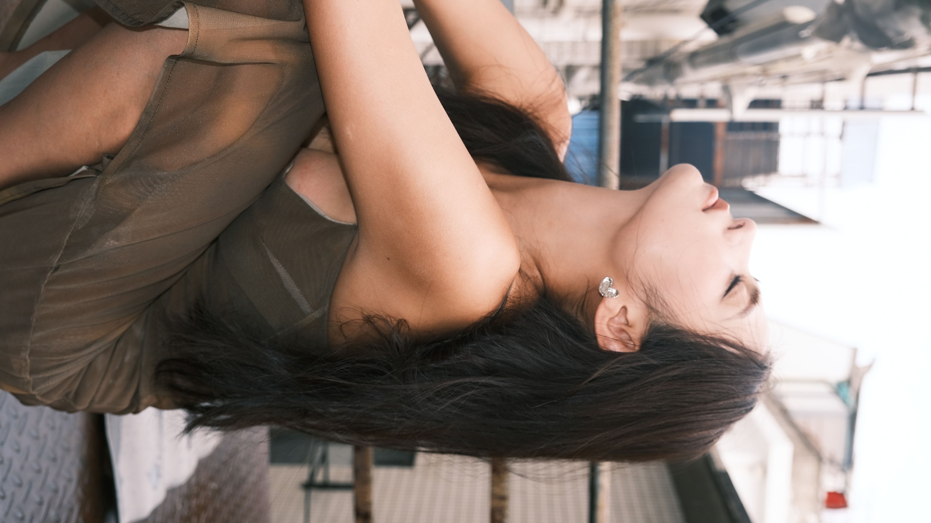 陈圆 – 《街角》[14P]