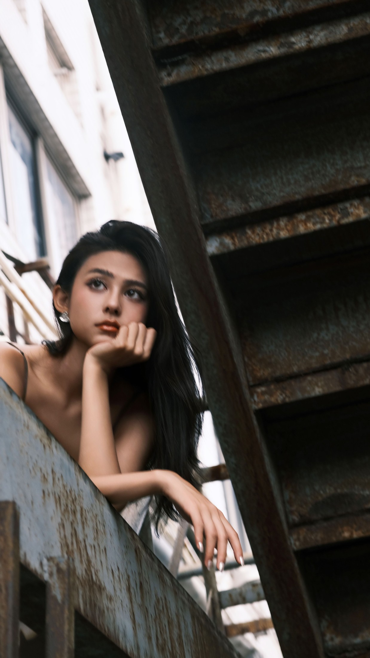 陈圆 – 《街角》[14P]