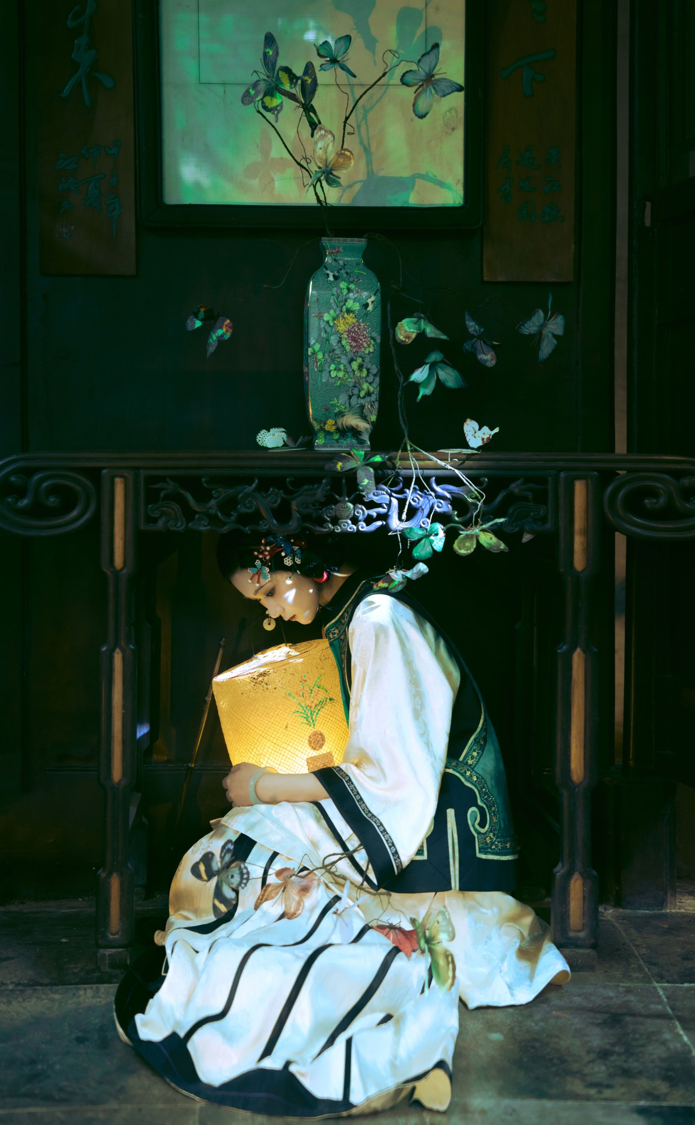 越月 – 《阁楼蝴蝶》[26P]