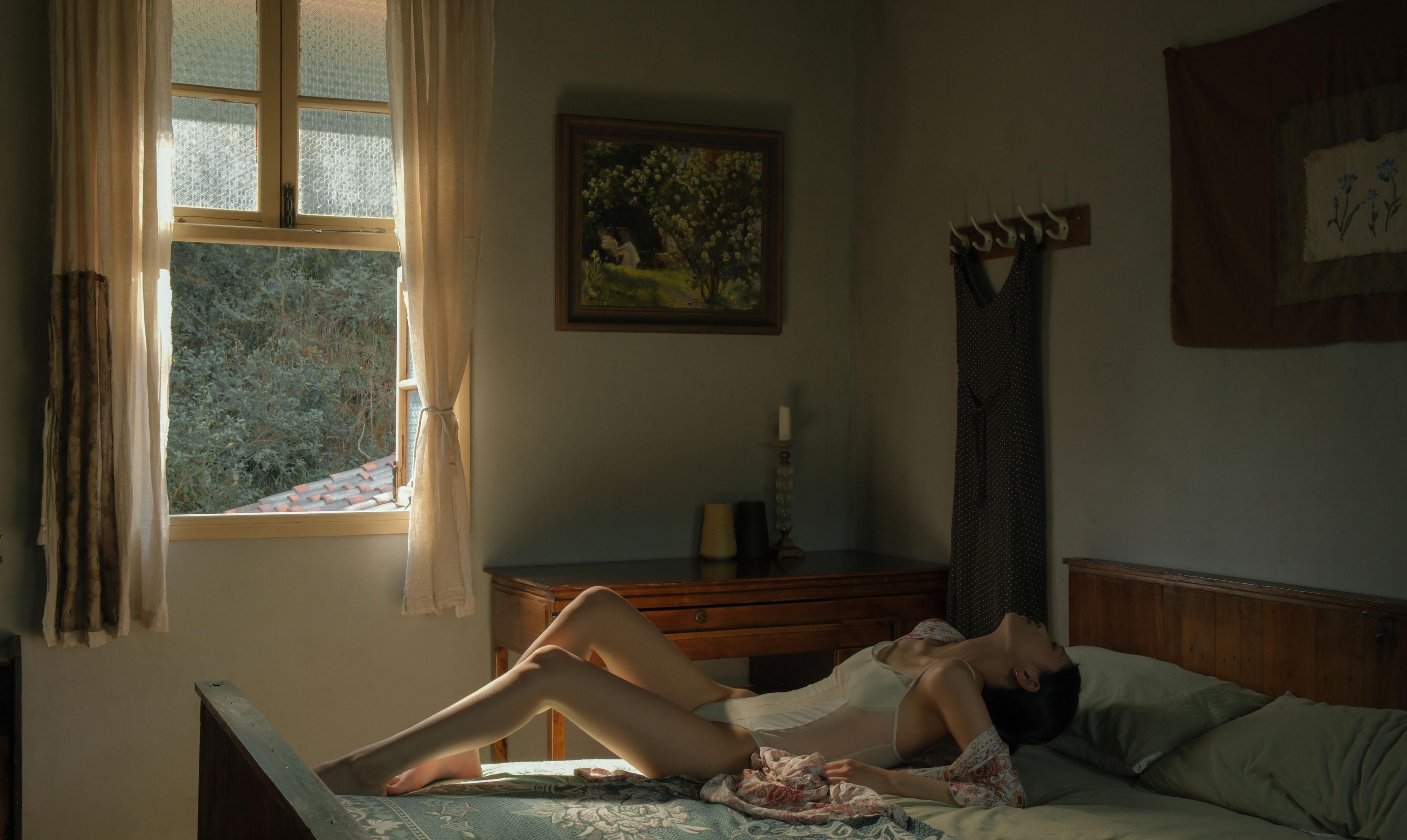 14 – 《我在阳光下往返于春天》[22P]