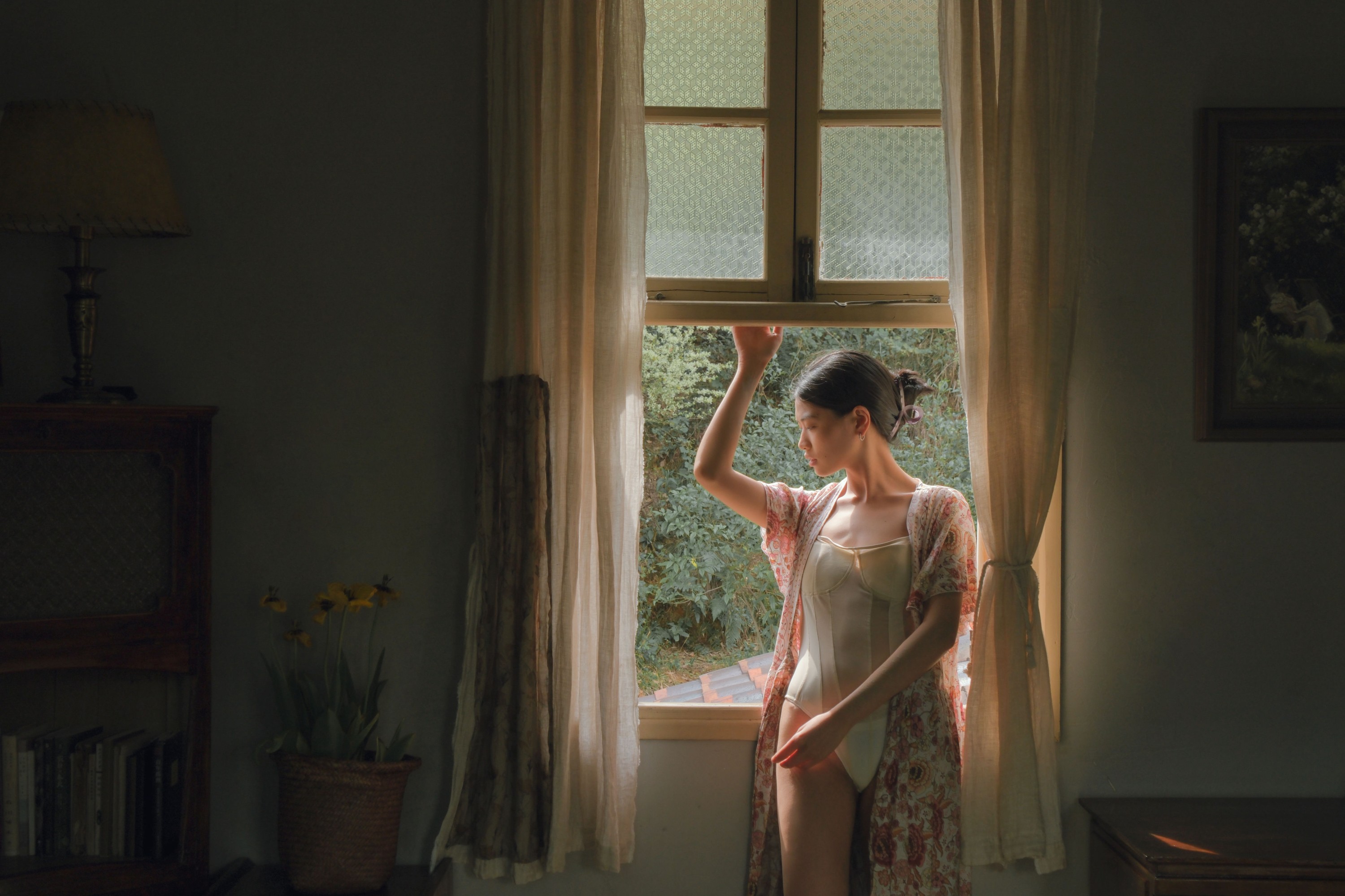 14 – 《我在阳光下往返于春天》[22P]