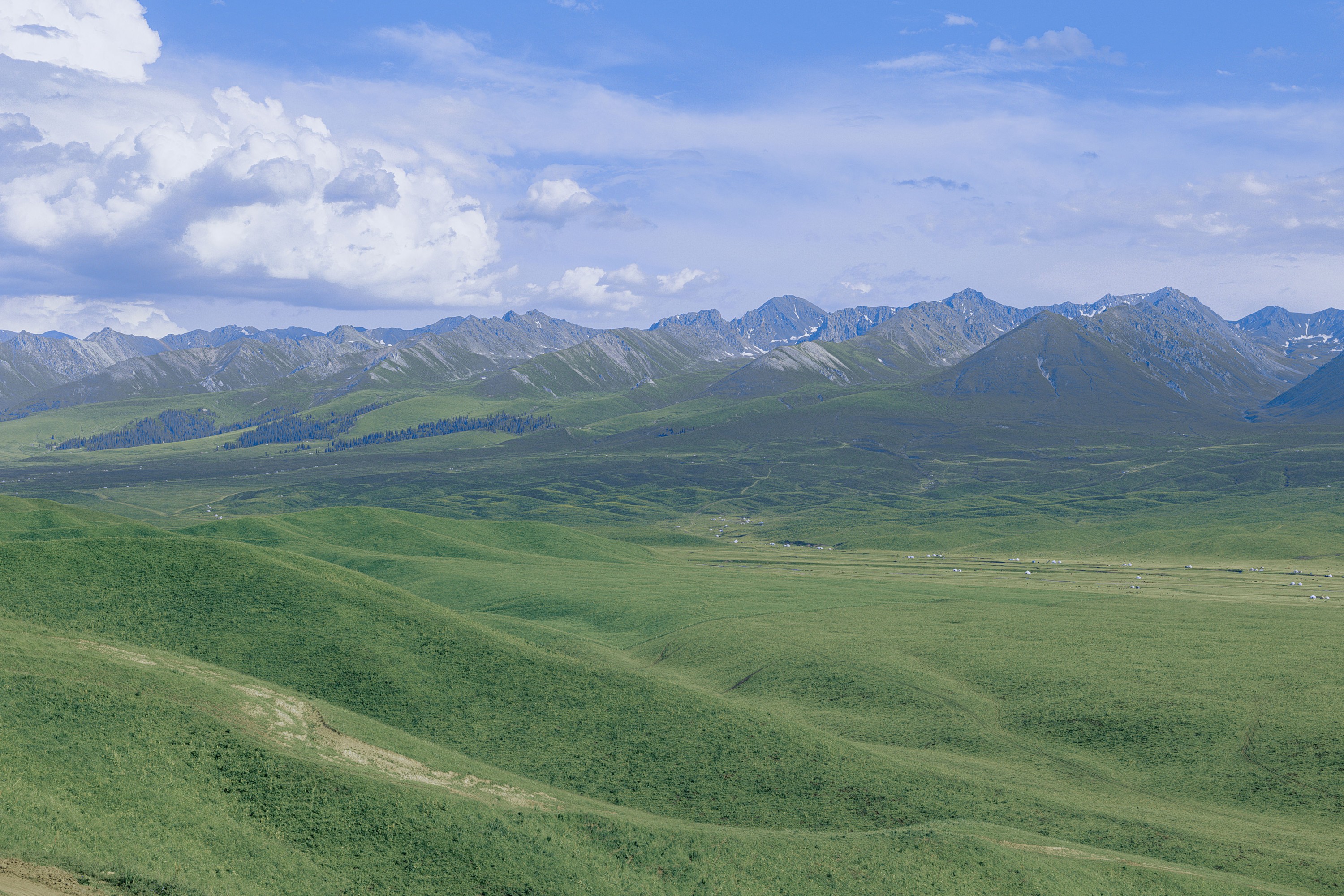 – 《那拉提草原》[19P]