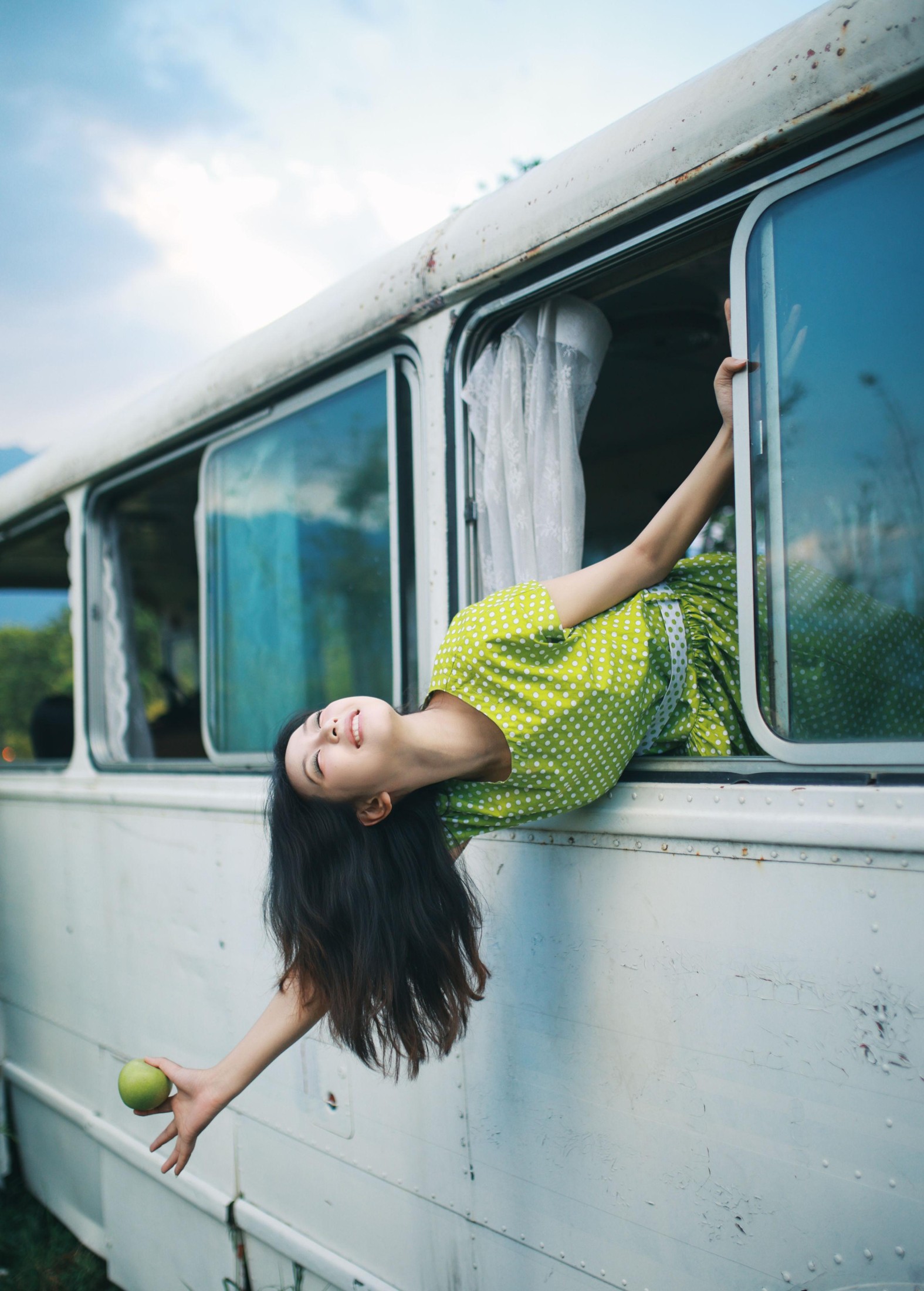 小u – 《青苹果写真》[30P]