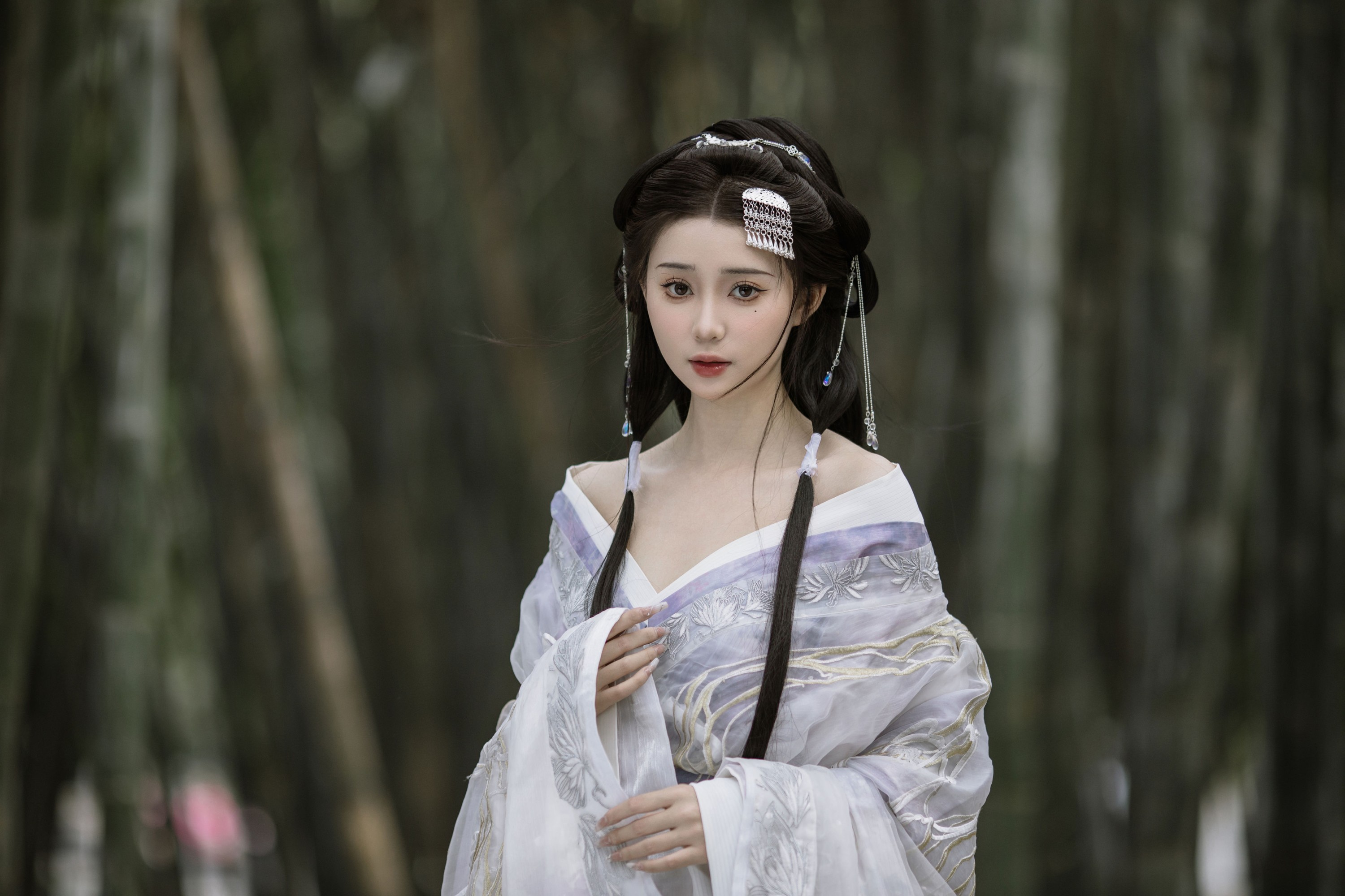 褚鸢鸢 – 《今天的风是杜鹃花香》[18P]