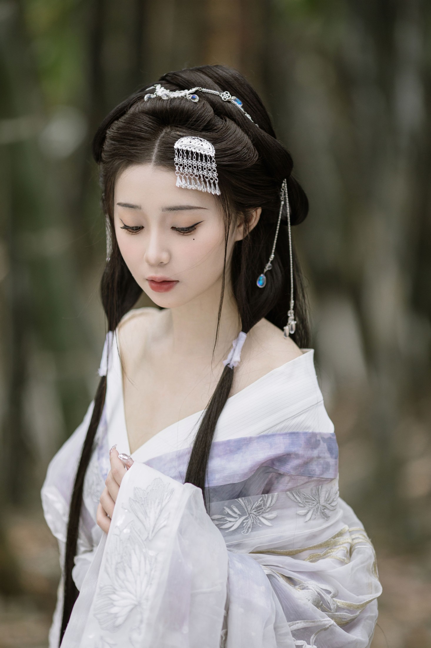 褚鸢鸢 – 《今天的风是杜鹃花香》[18P]