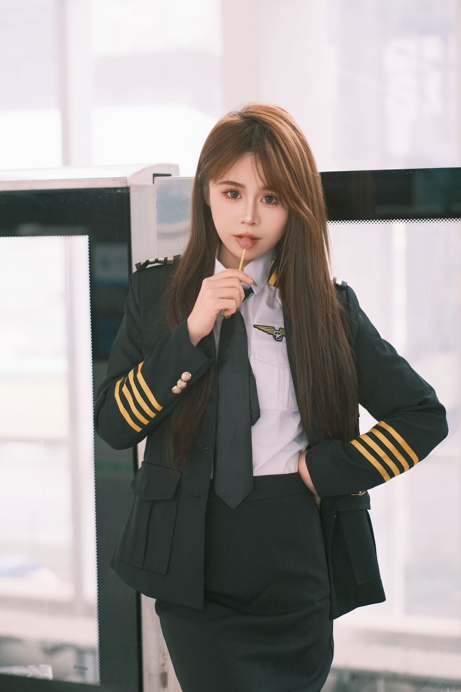 泡芙小方 – 《地铁站随拍》[20P]