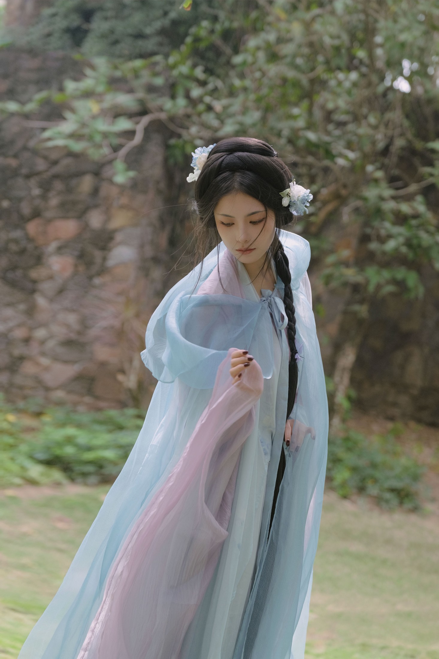 鑫淼 – 《仰春》[18P]