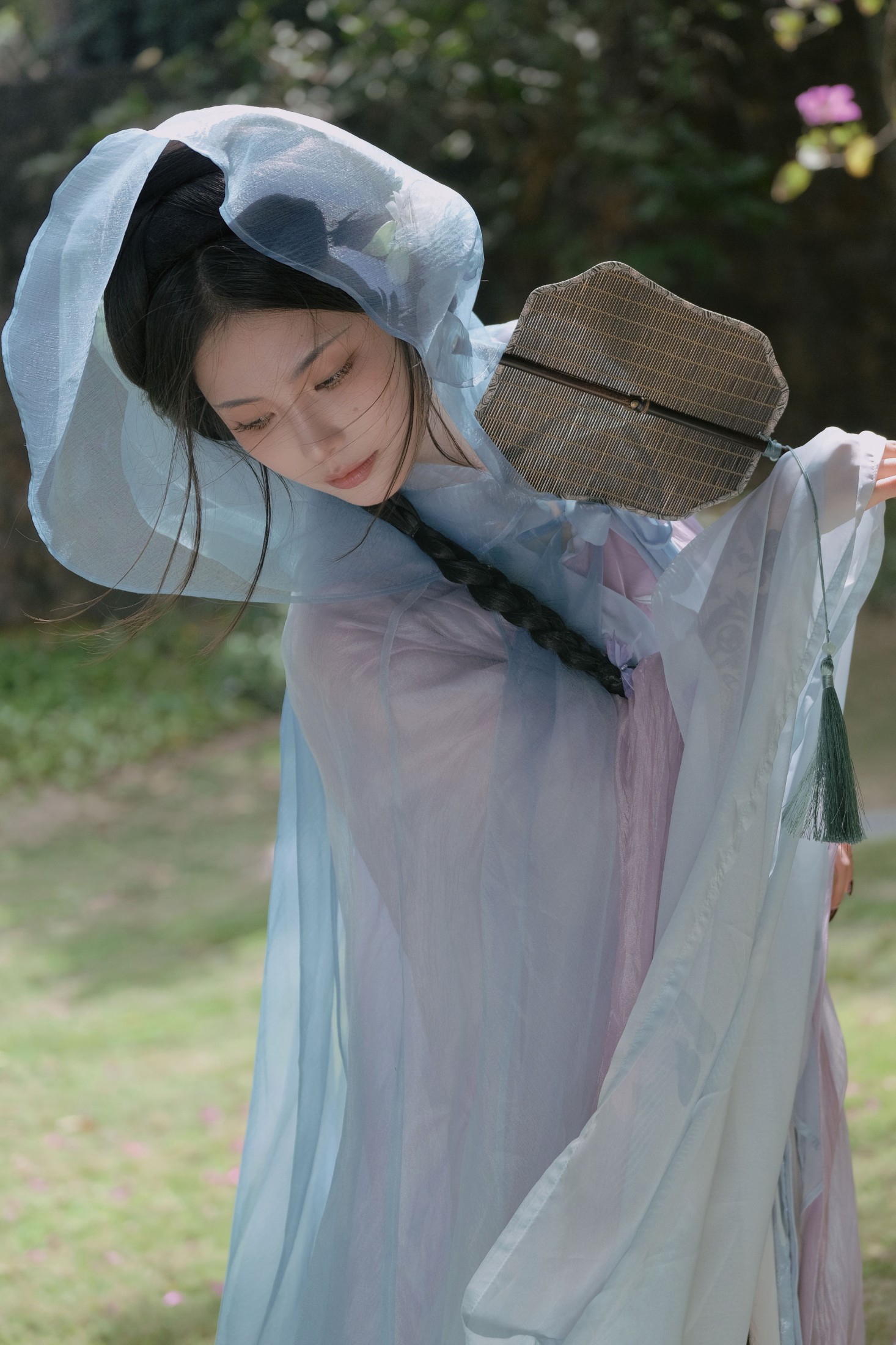 鑫淼 – 《仰春》[18P]