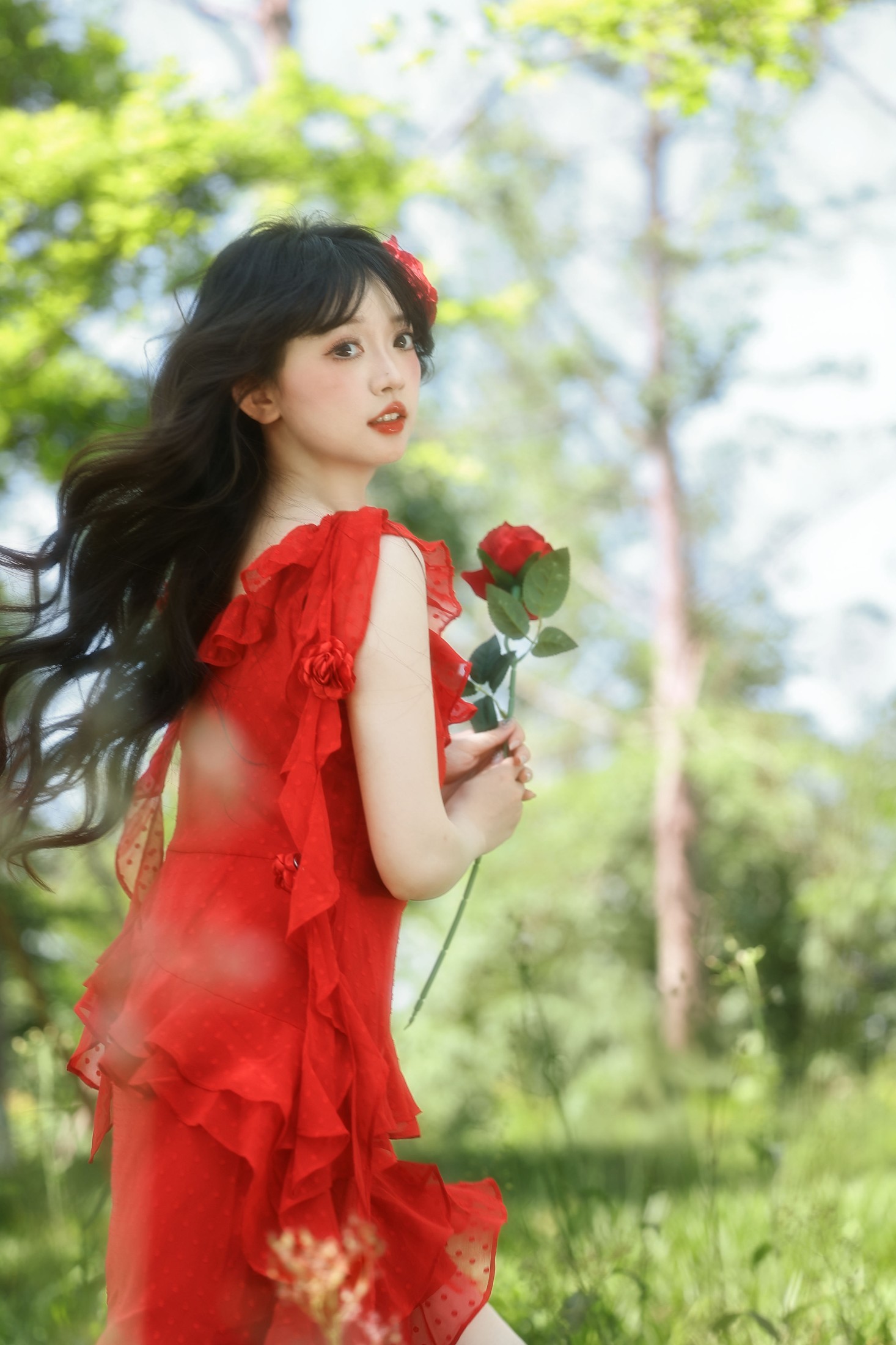 狮子 – 《满屏生命力，像极了夏日肆意绽放的红玫瑰》[20P]