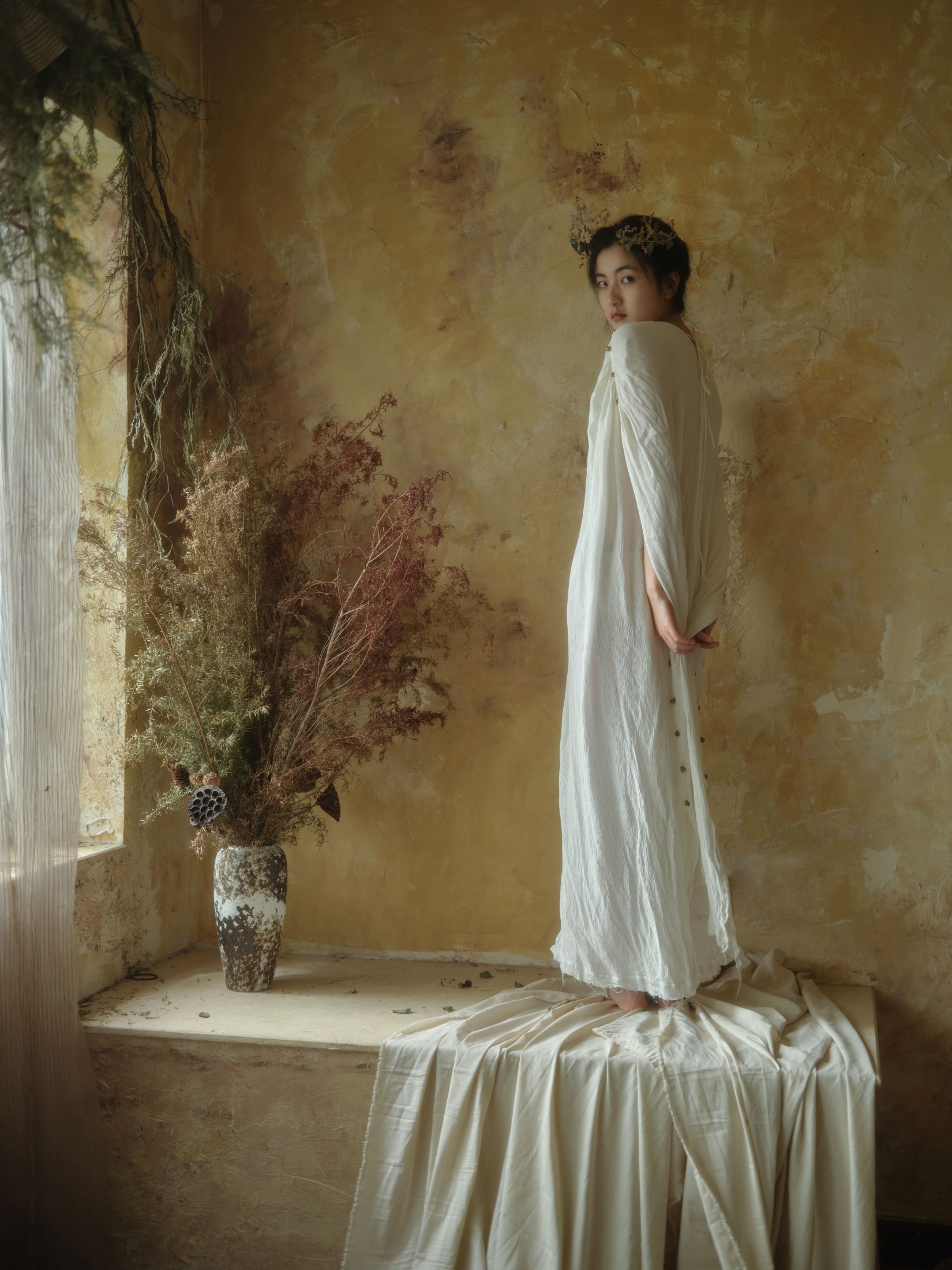 杨阳 – 《油画少女》[17P]