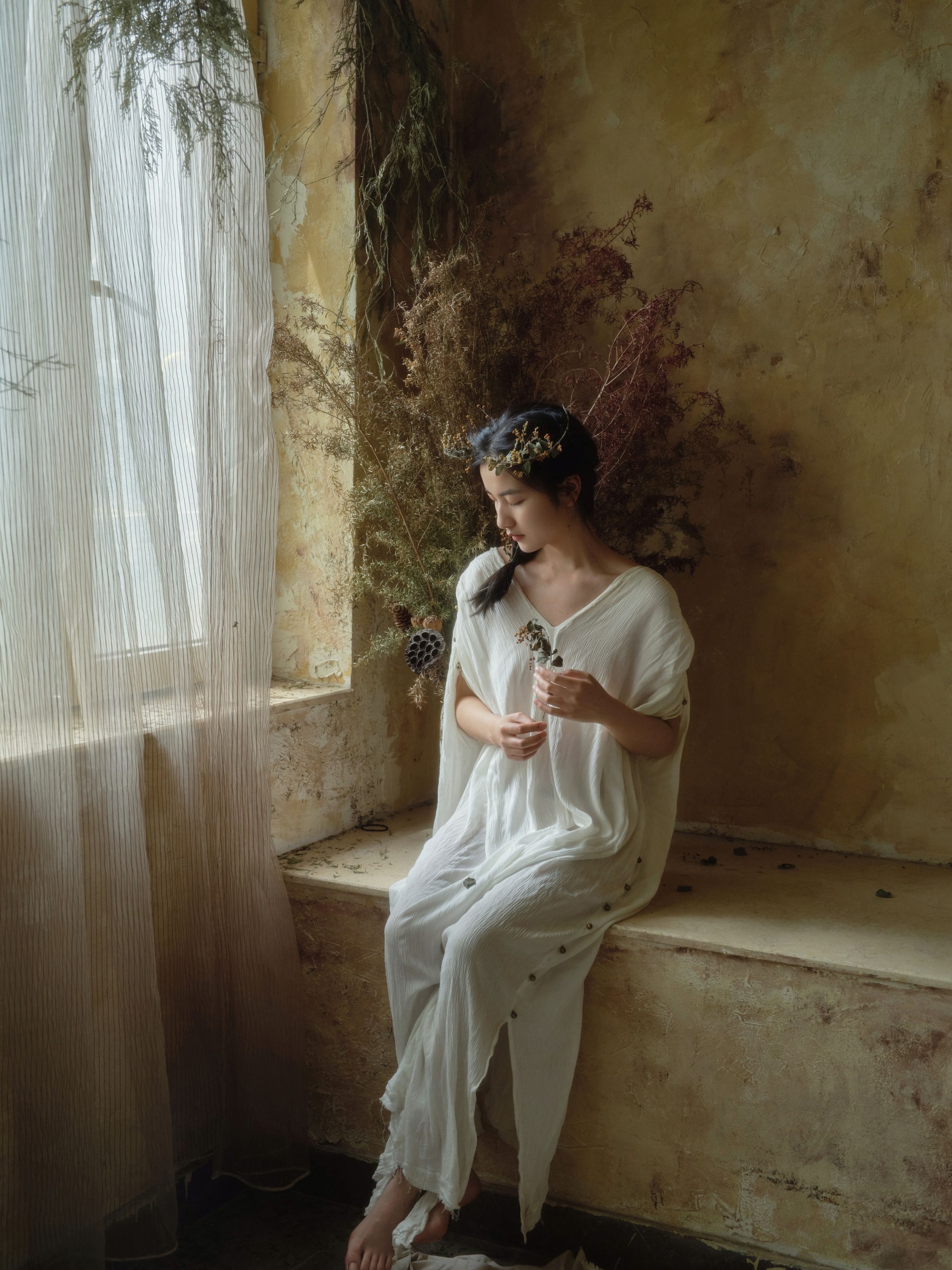 杨阳 – 《油画少女》[17P]