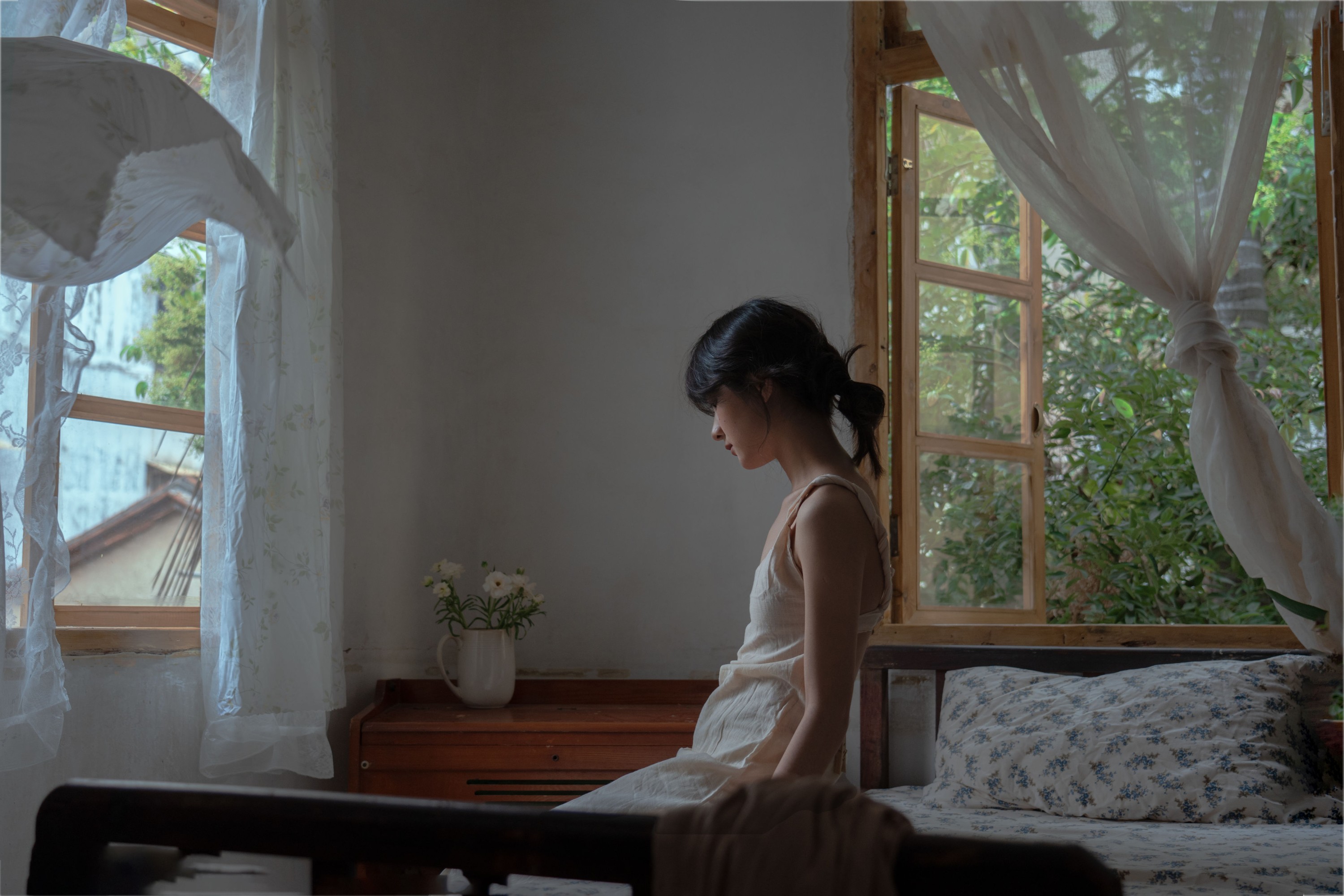 小雨天气 – 《少女的心事》[14P]