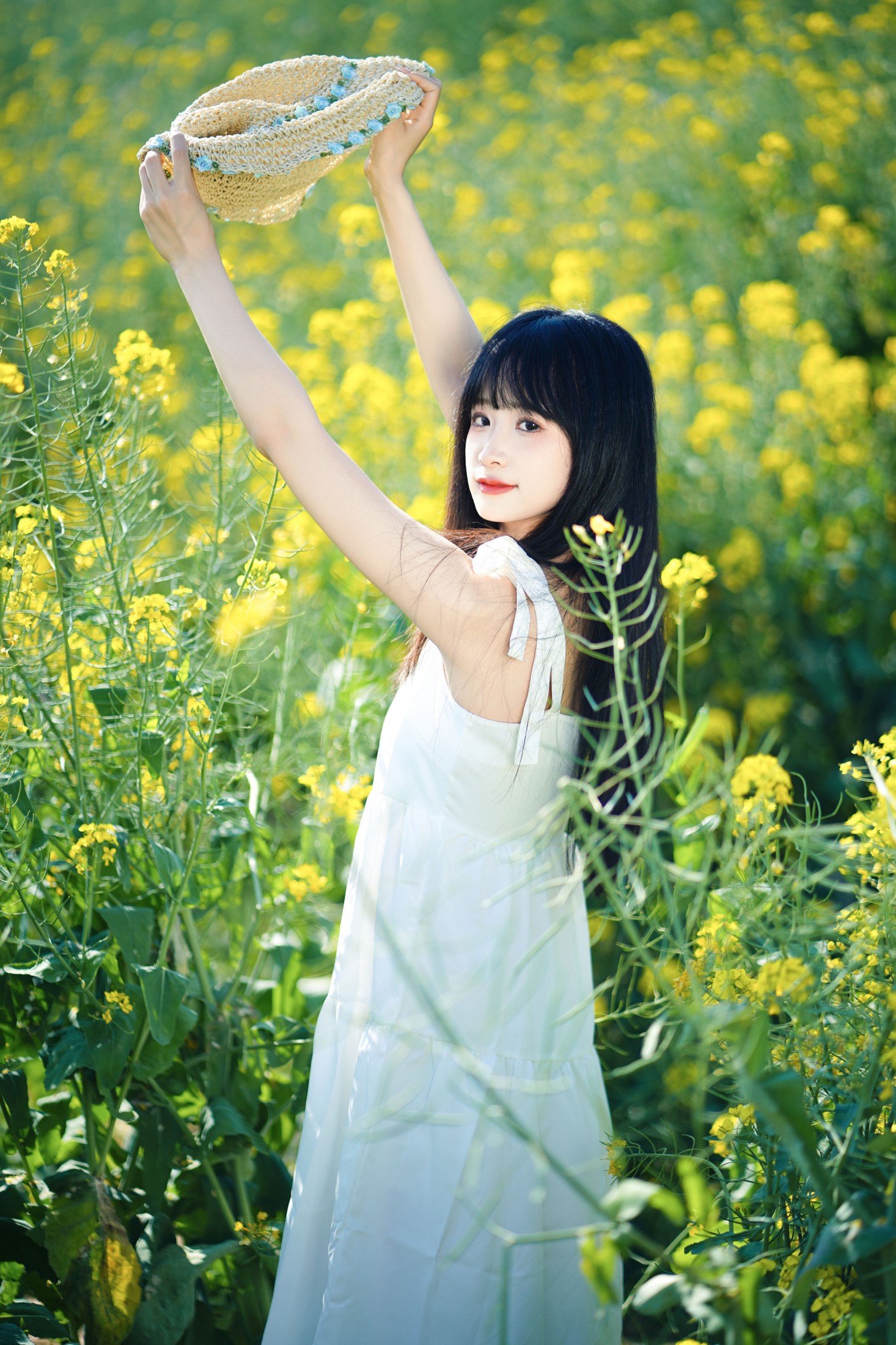 春娇娇 – 《油菜花》[14P]