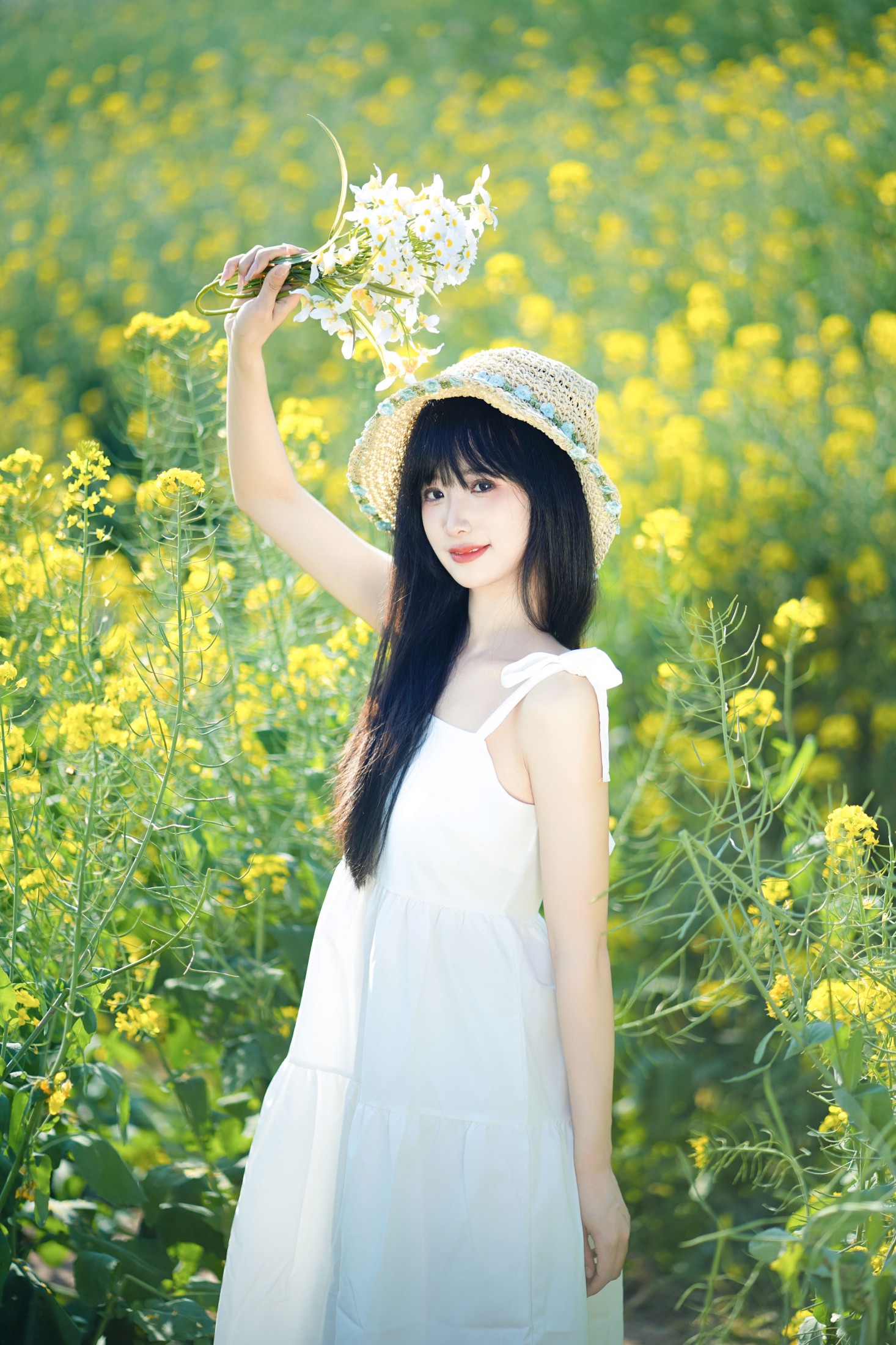 春娇娇 – 《油菜花》[14P]